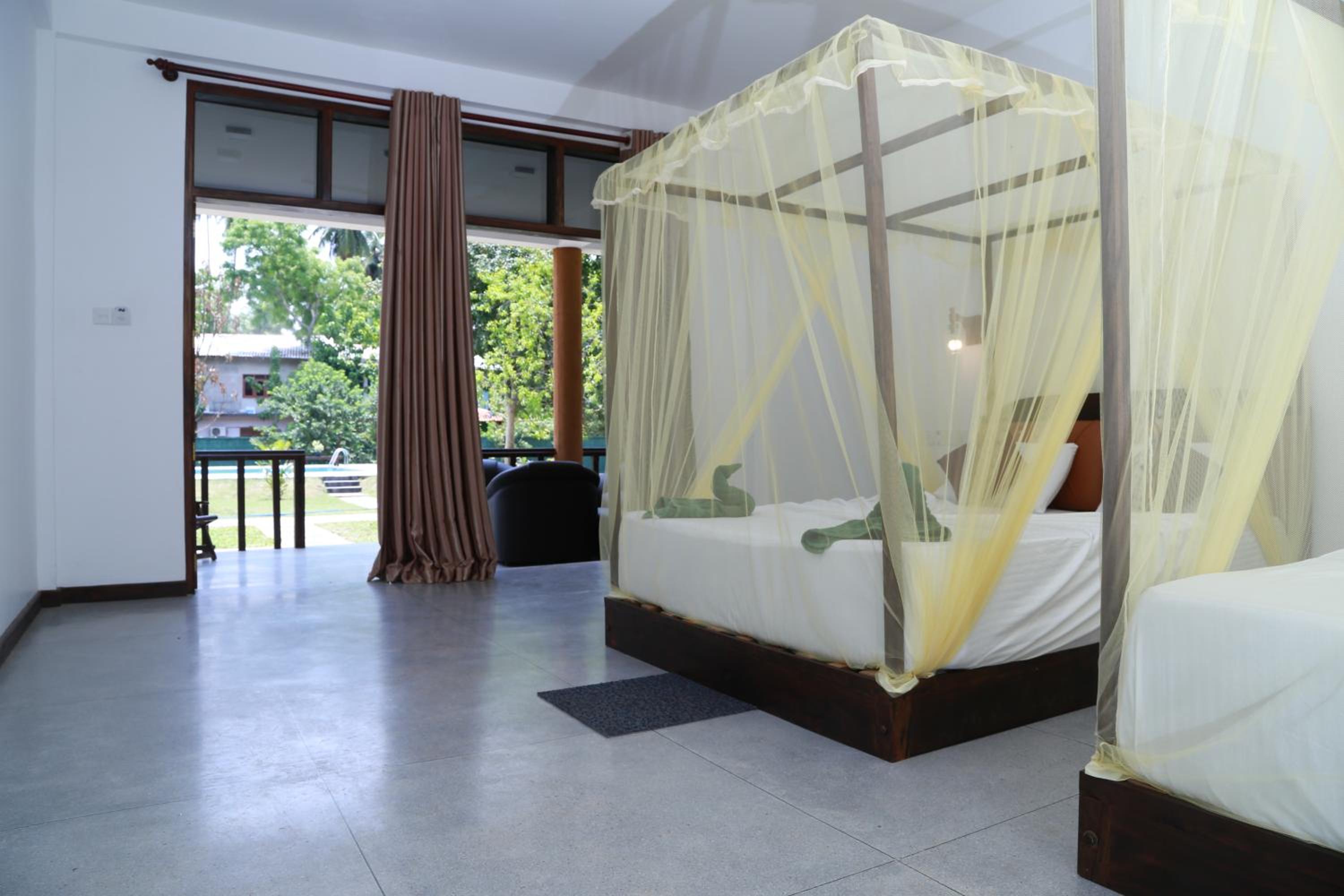 Deluxe Triple Room photo 2