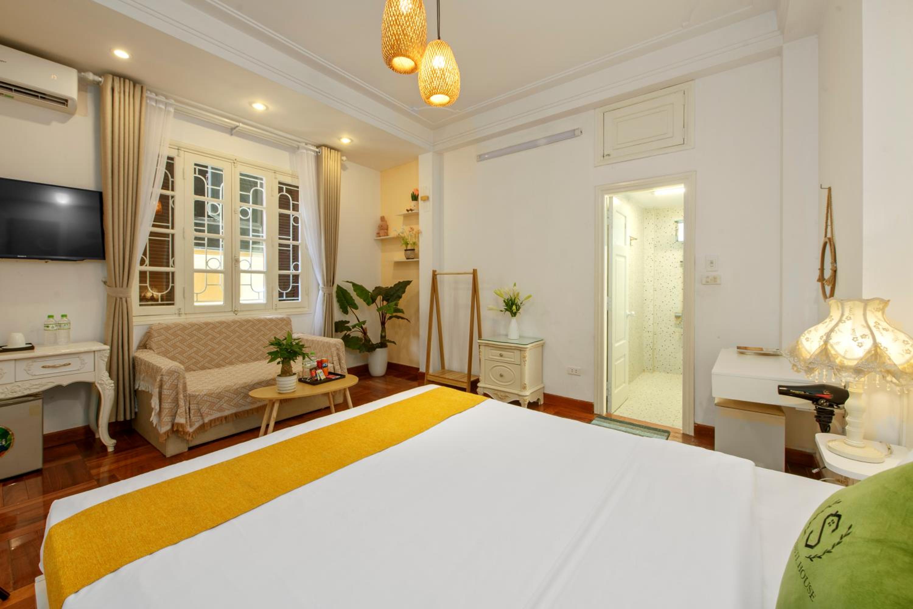 Triple Room with Balcony