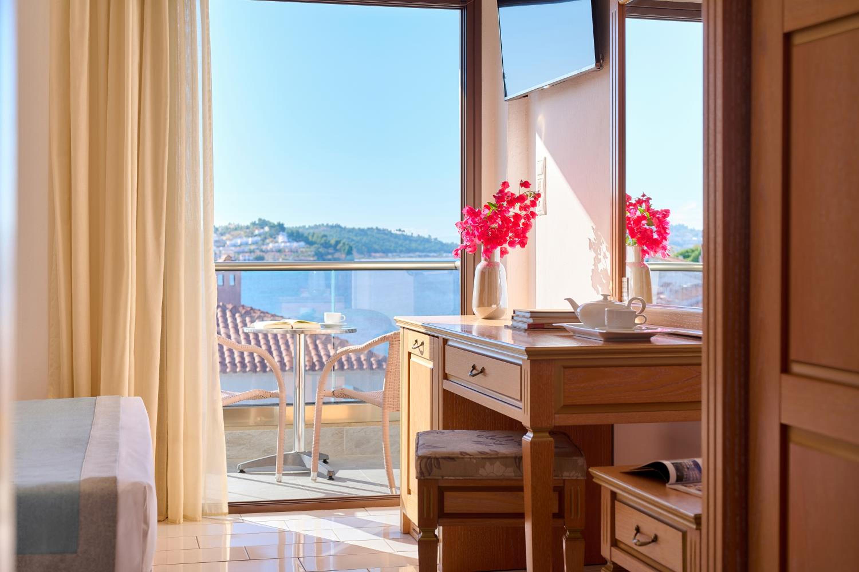 Triple Room with Sea View