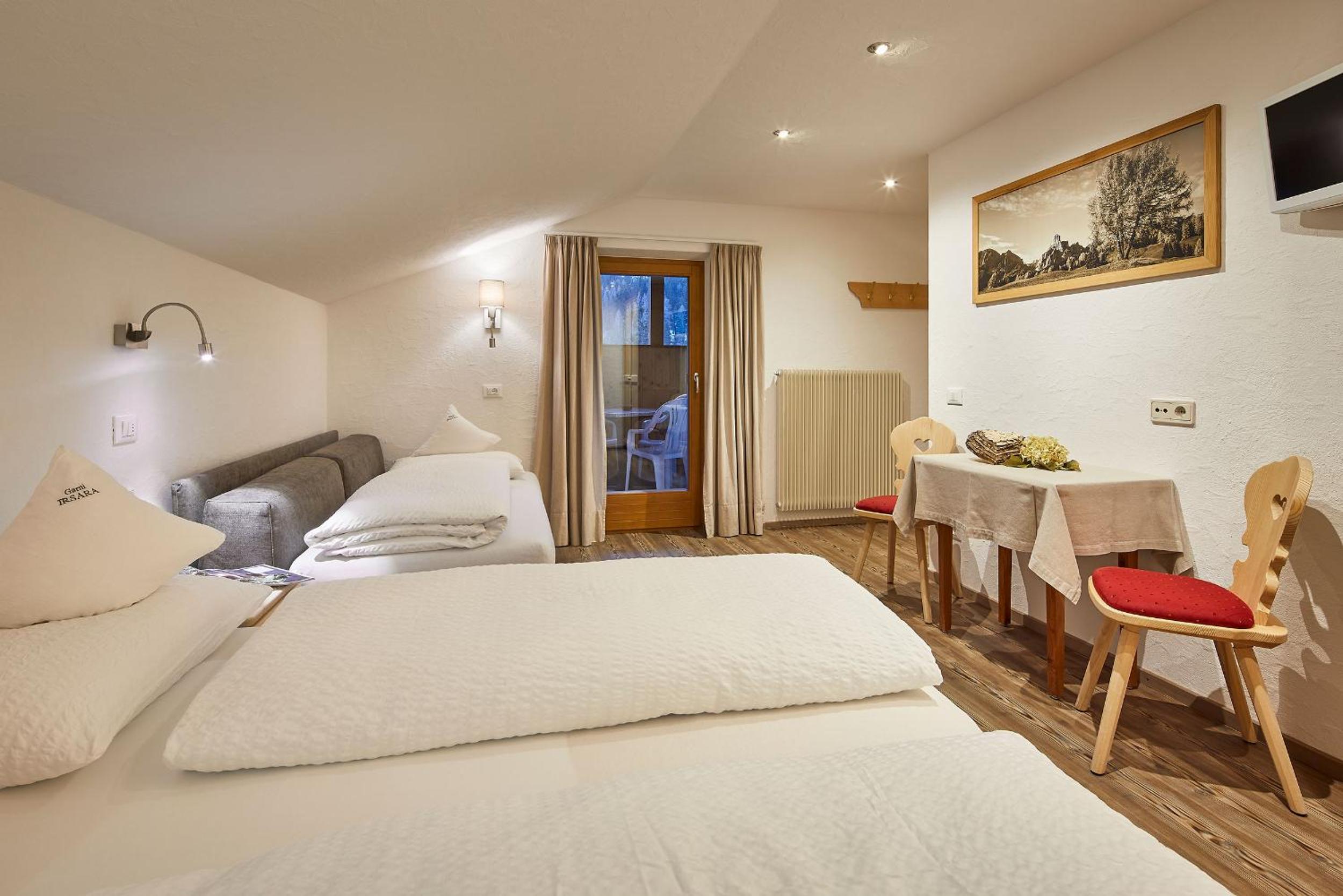 Deluxe Double or Twin Room photo 1