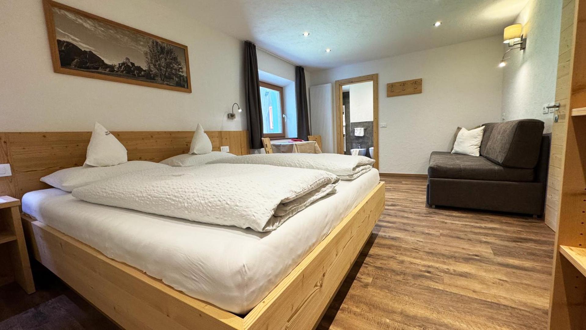 Comfort Triple Room with Shower photo 3