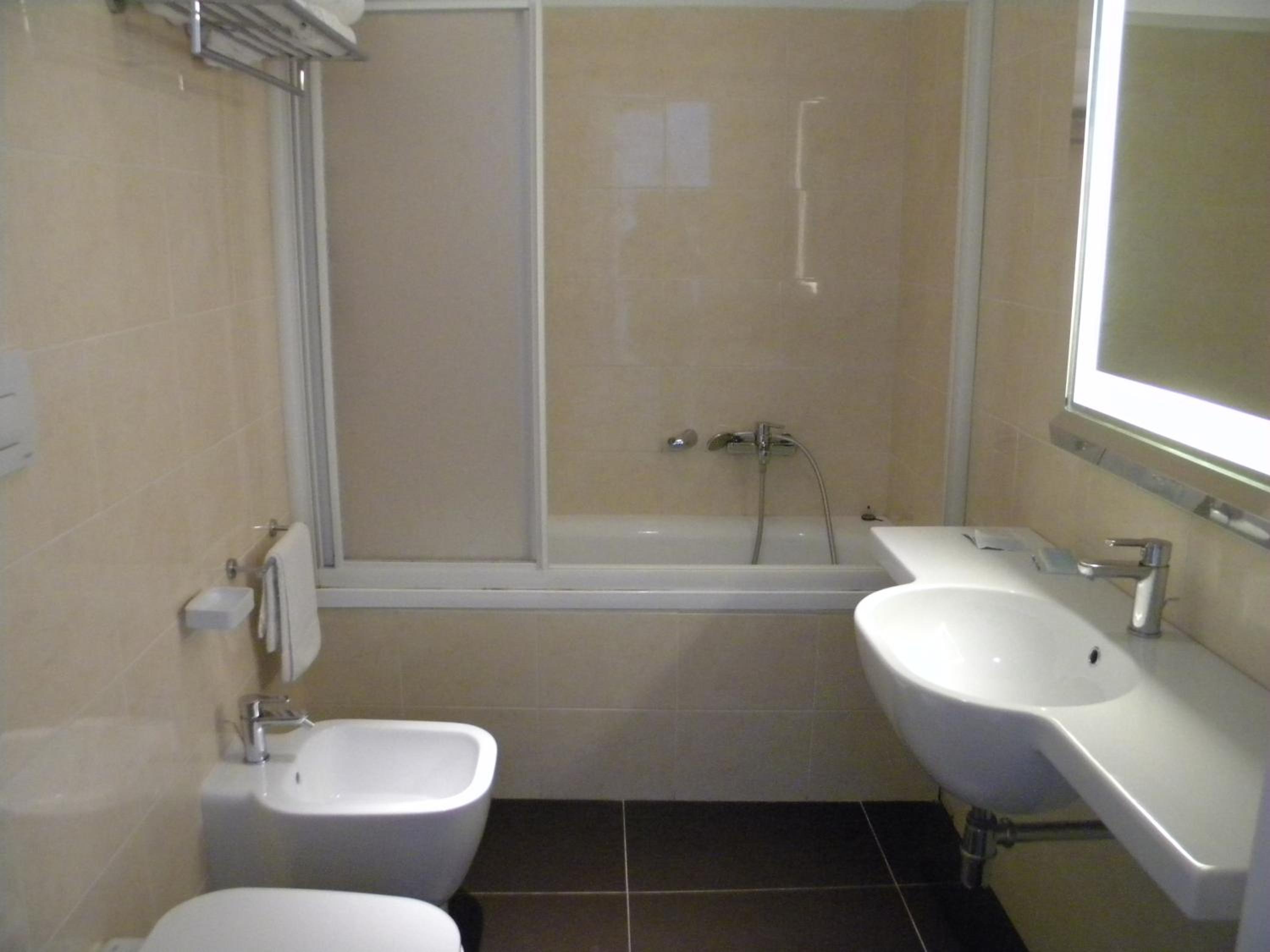 Comfort Triple Room