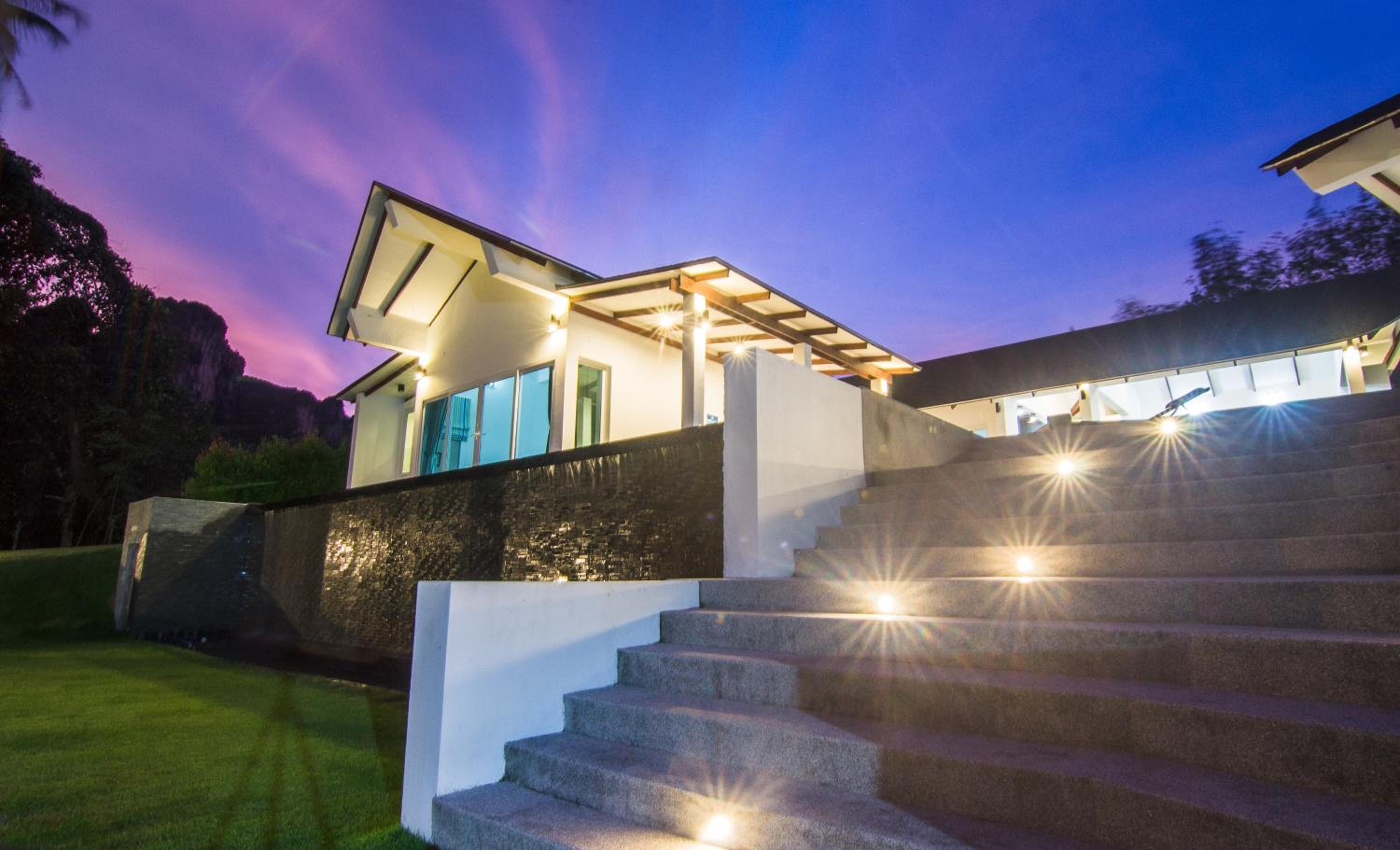 Four-Bedroom Villa - Photo 16