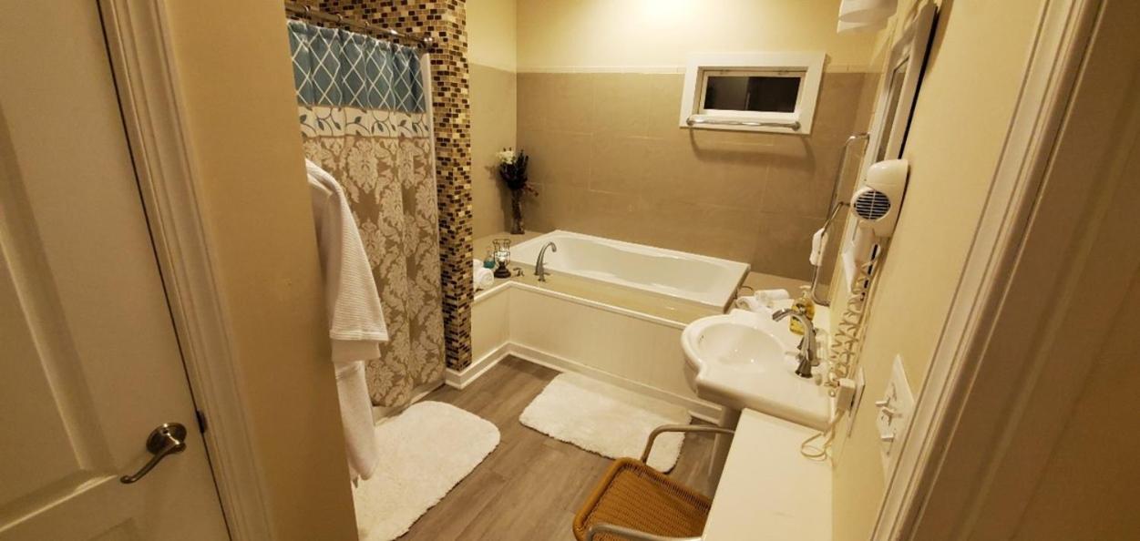 Deluxe Suite photo 3