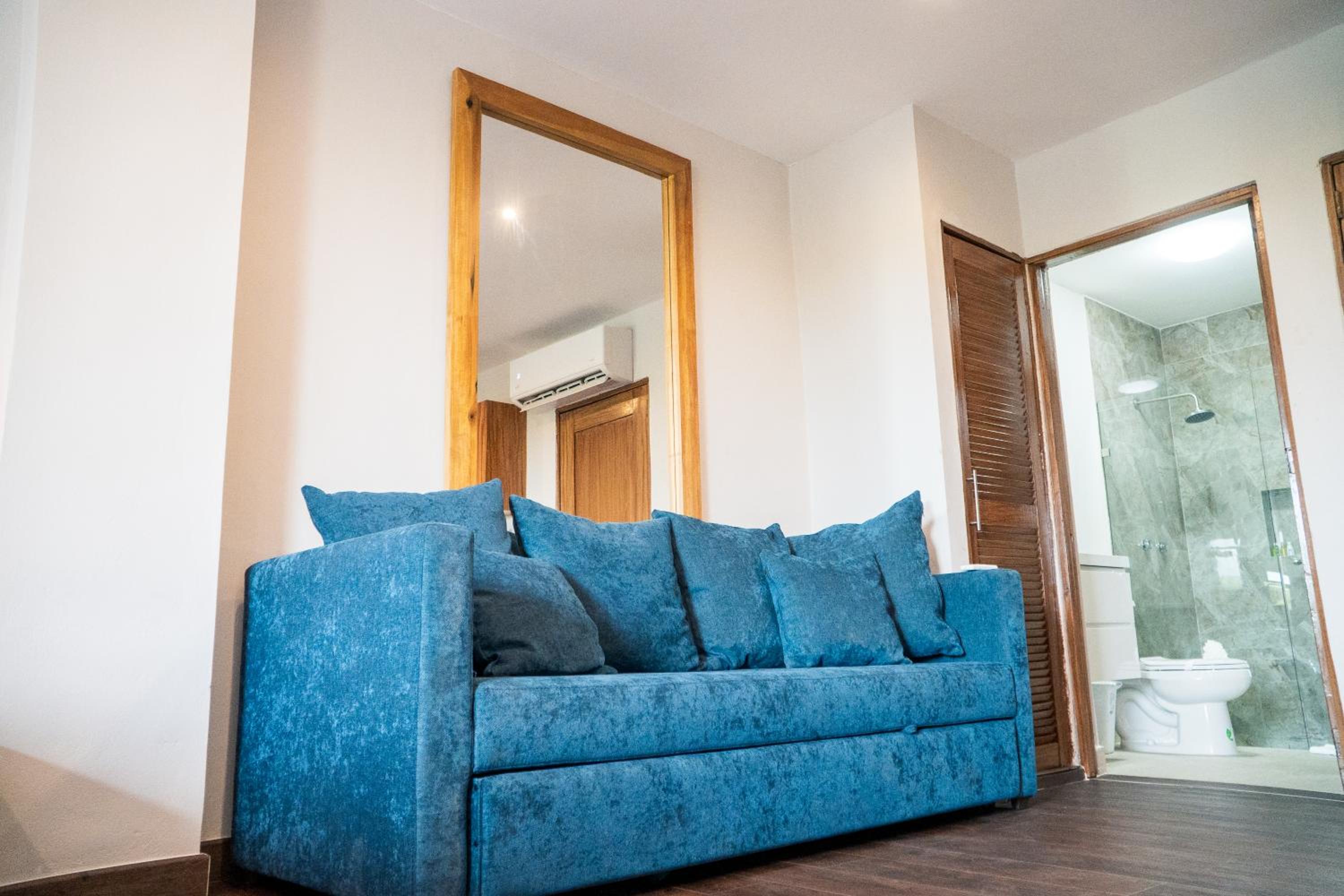 King Studio with Sofa Bed photo 3