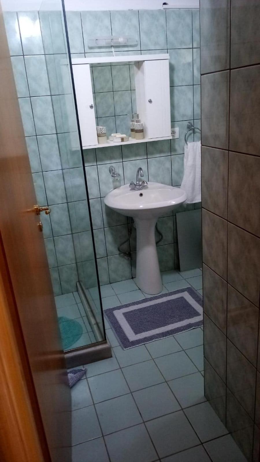 Studio Apartment with One Double Bed photo 2