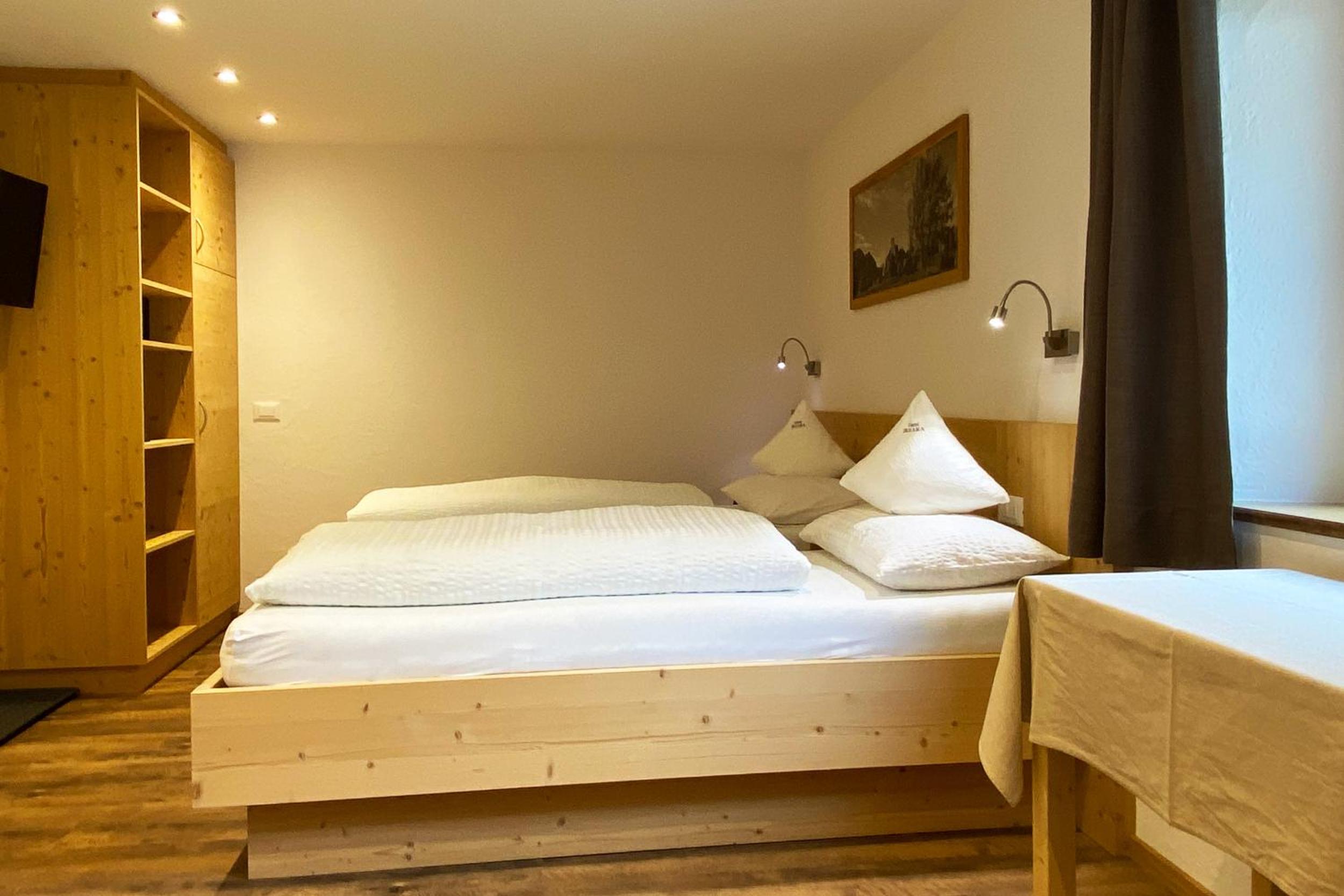 Comfort Triple Room with Shower photo 2