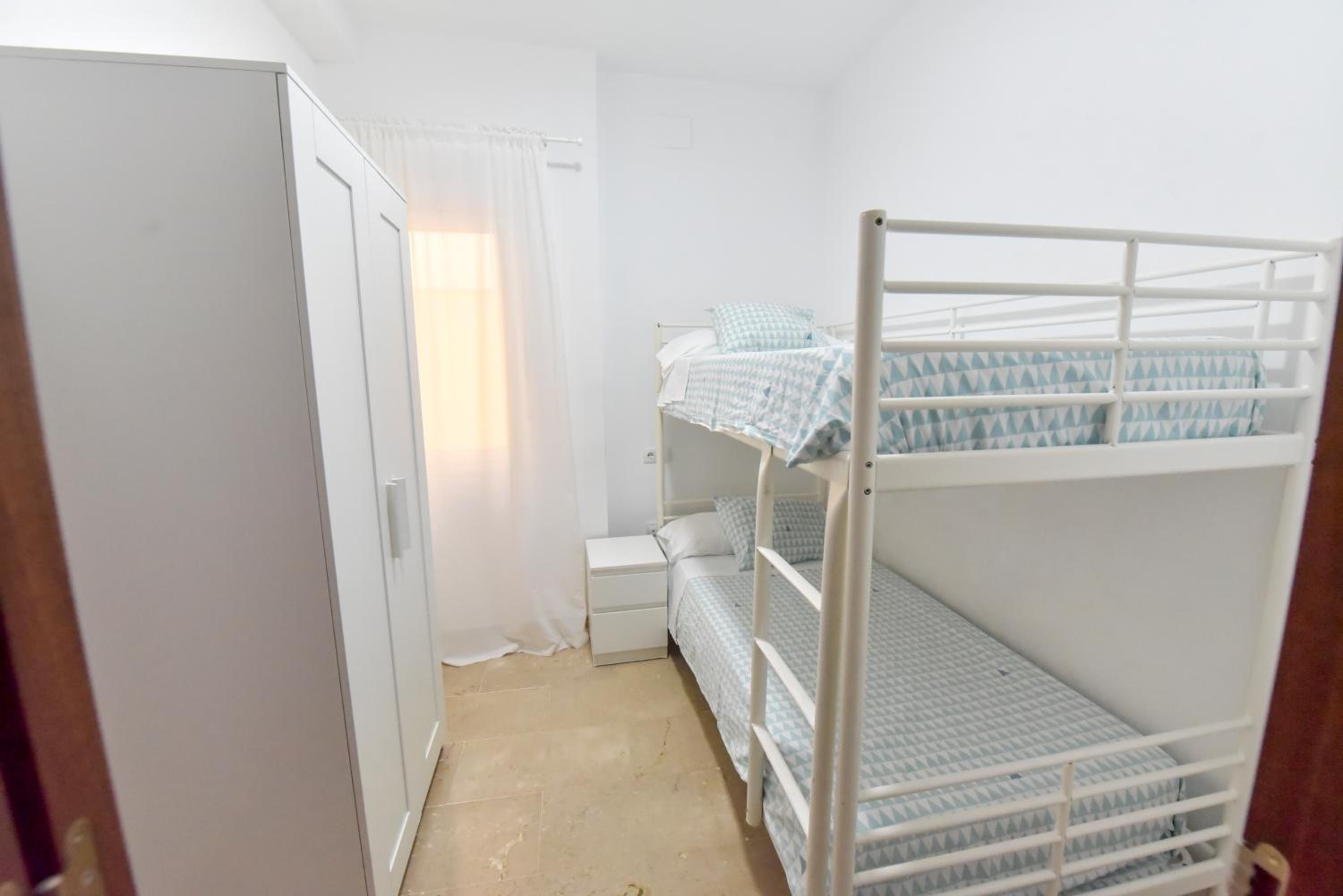 Apartment photo 2