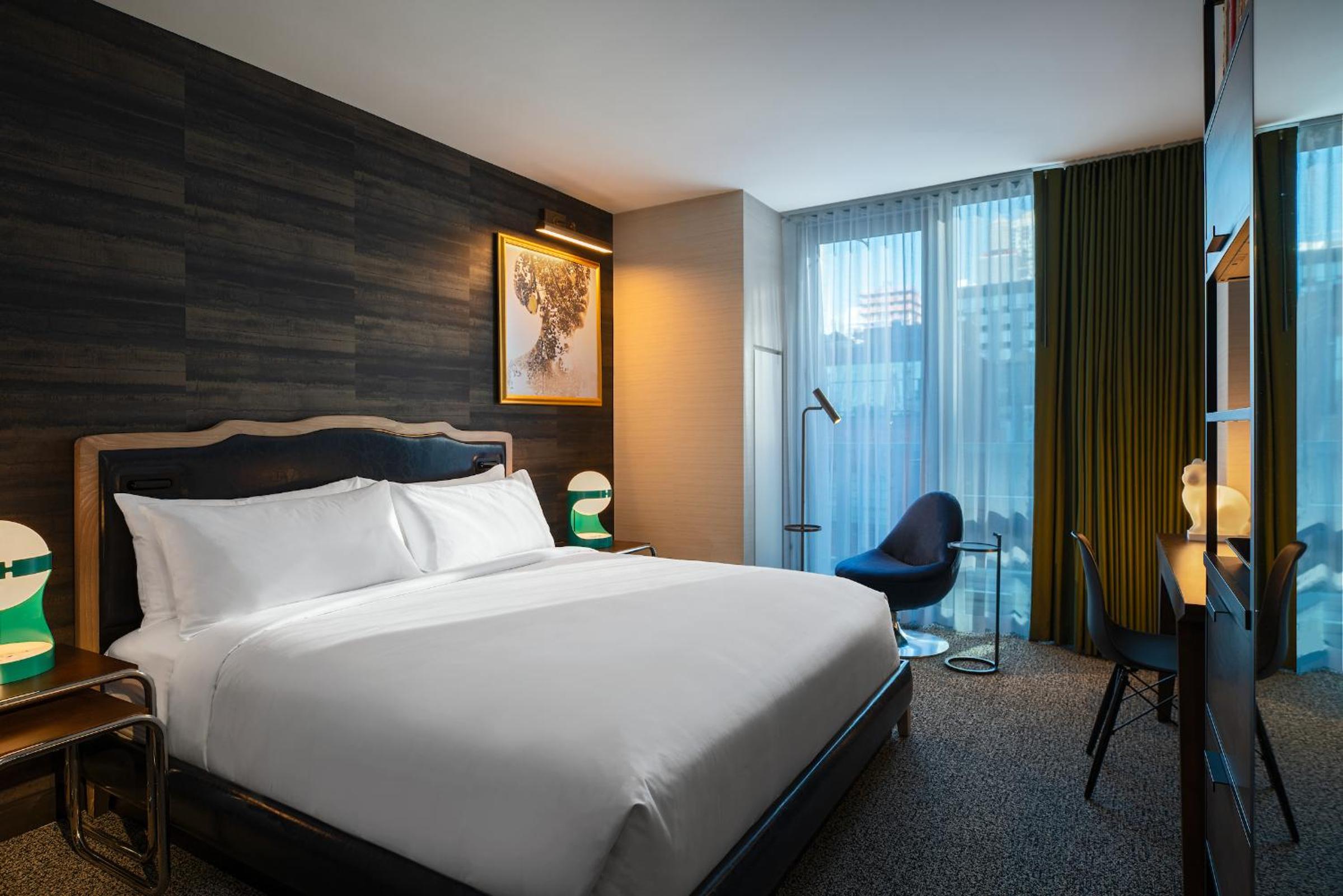 King Room - Hearing Accessible