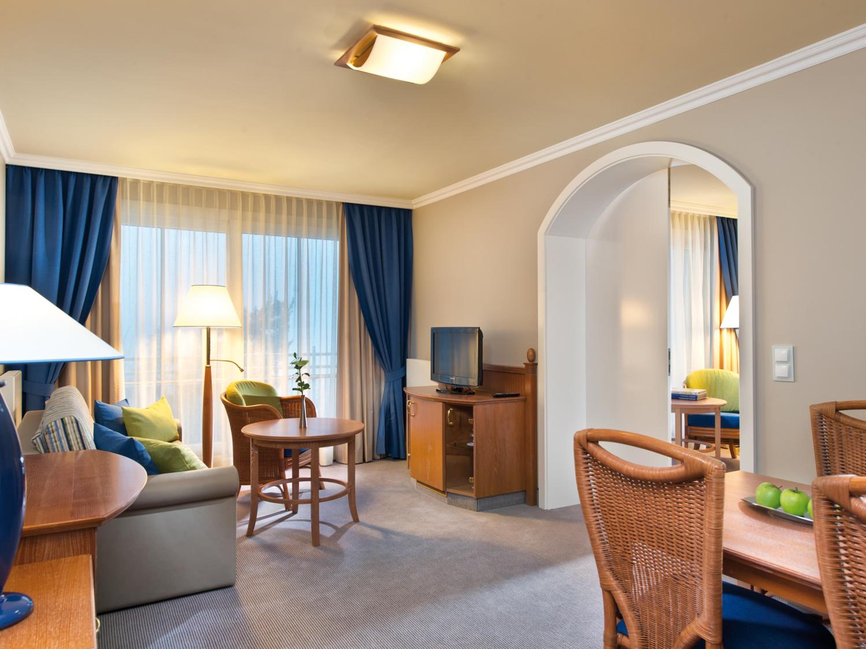 Senior Suite