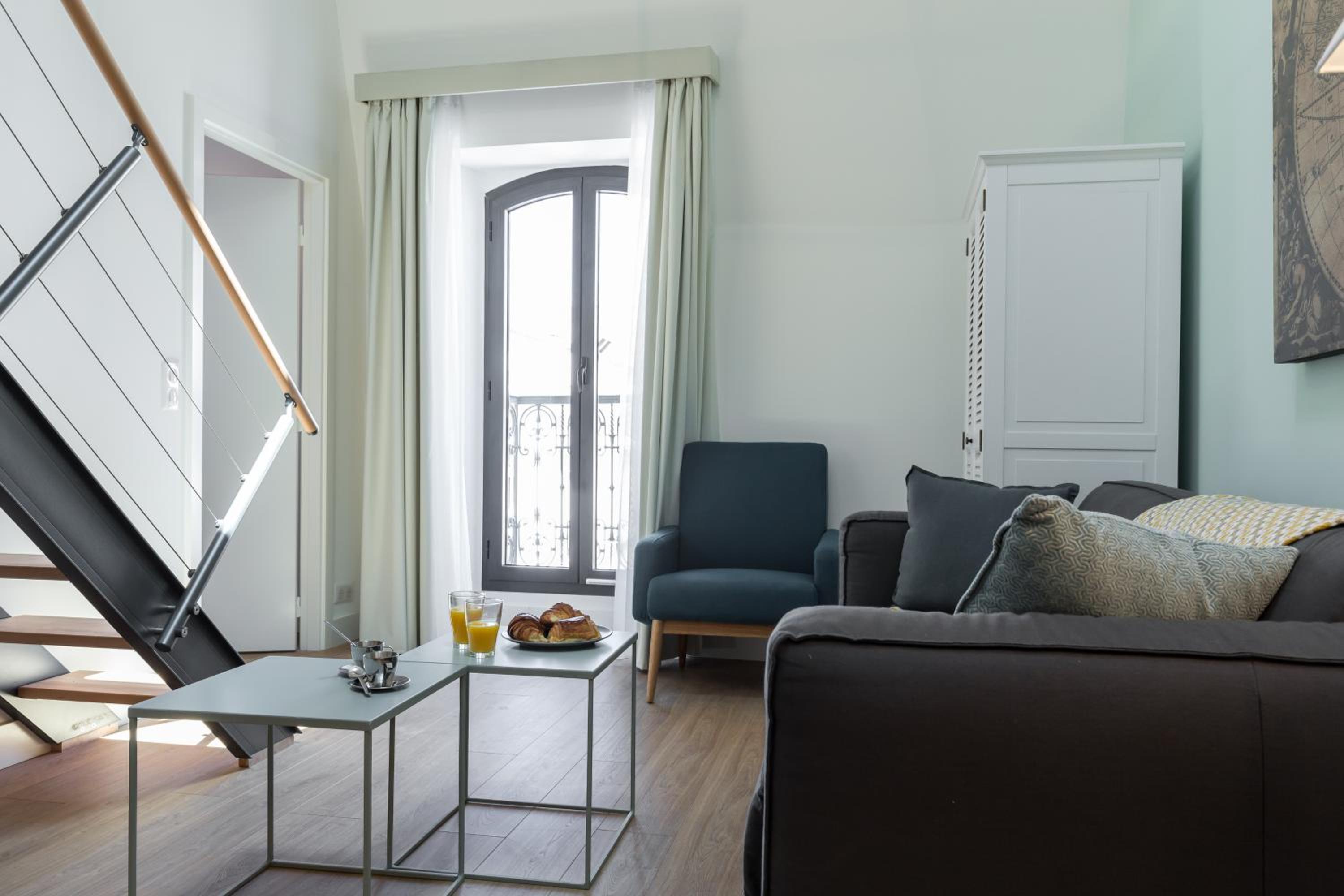 Duplex Apartment photo 3