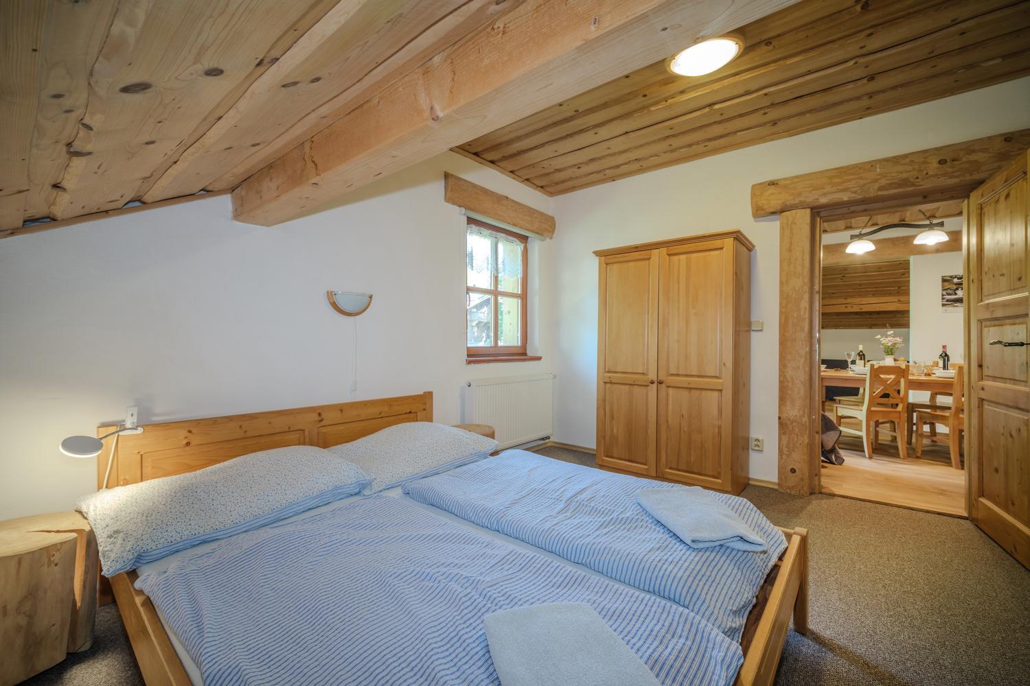 Two-Bedroom Deluxe Apartment with Balcony photo 3