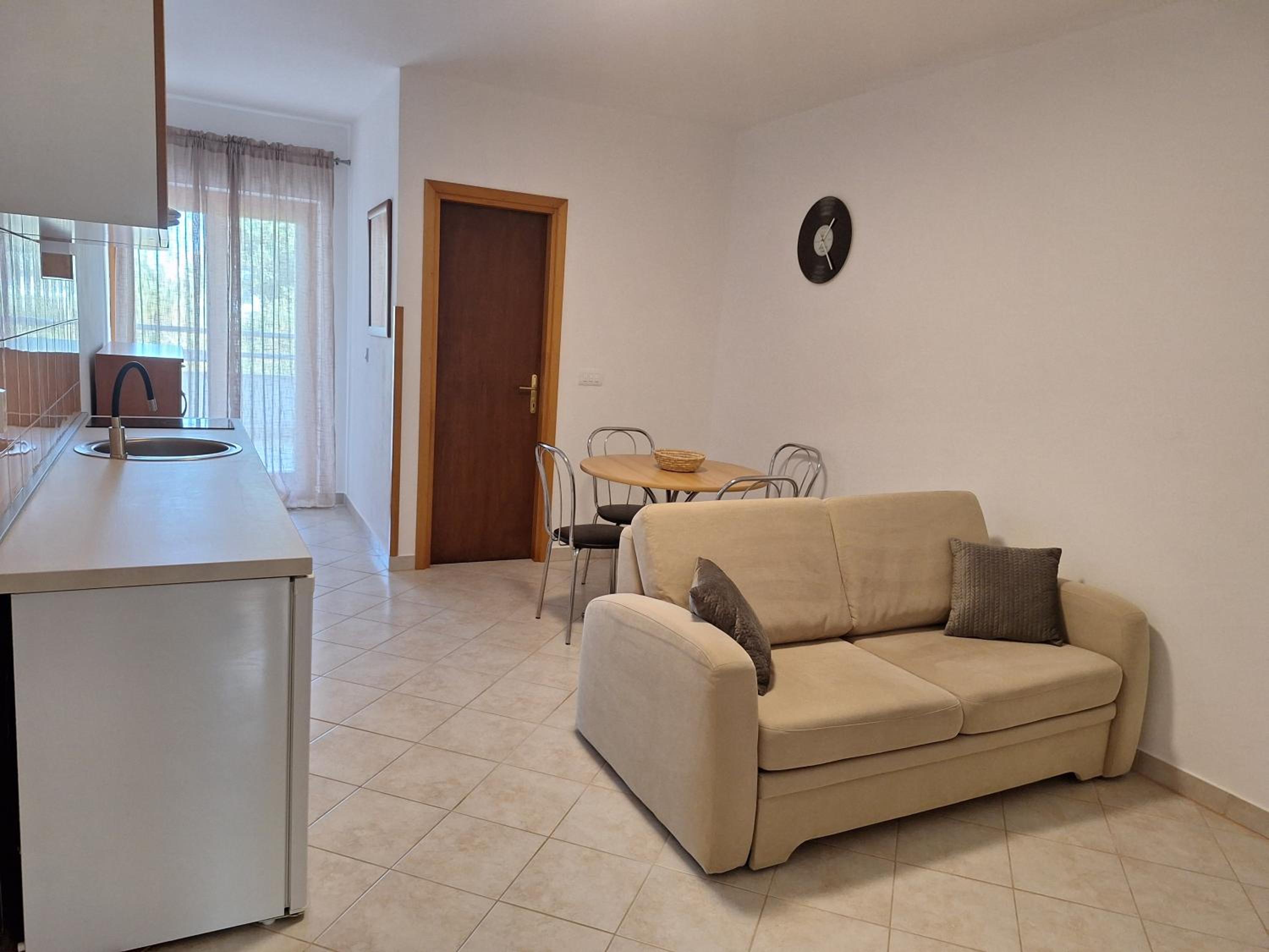 Apartment - Ground Floor photo 3