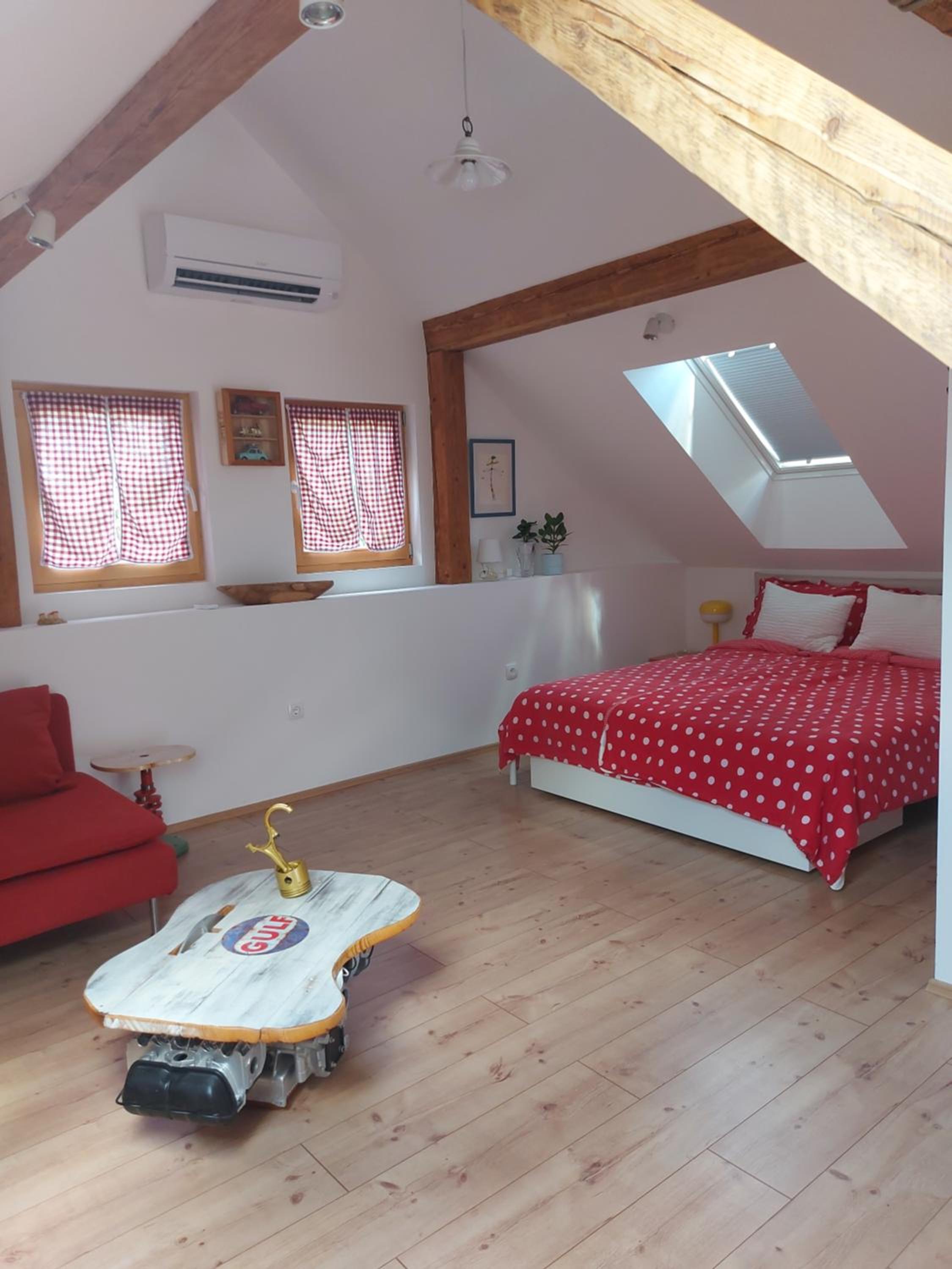 Apartment with Garden View photo 2