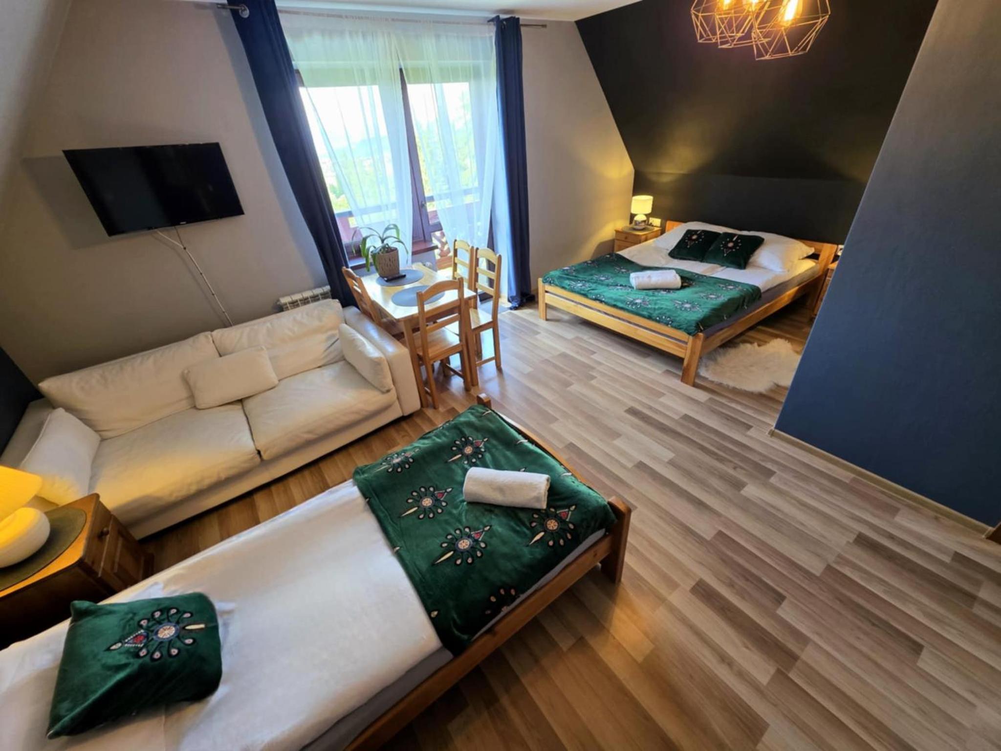 Quadruple Room with Balcony photo 1