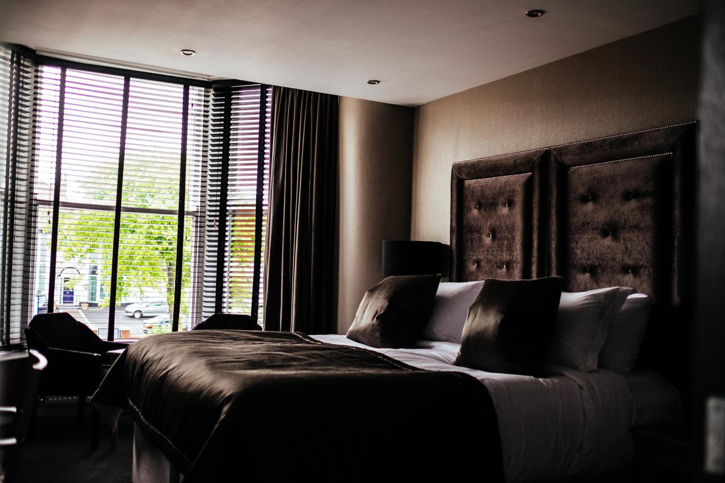 Superior King Room - Photo 11