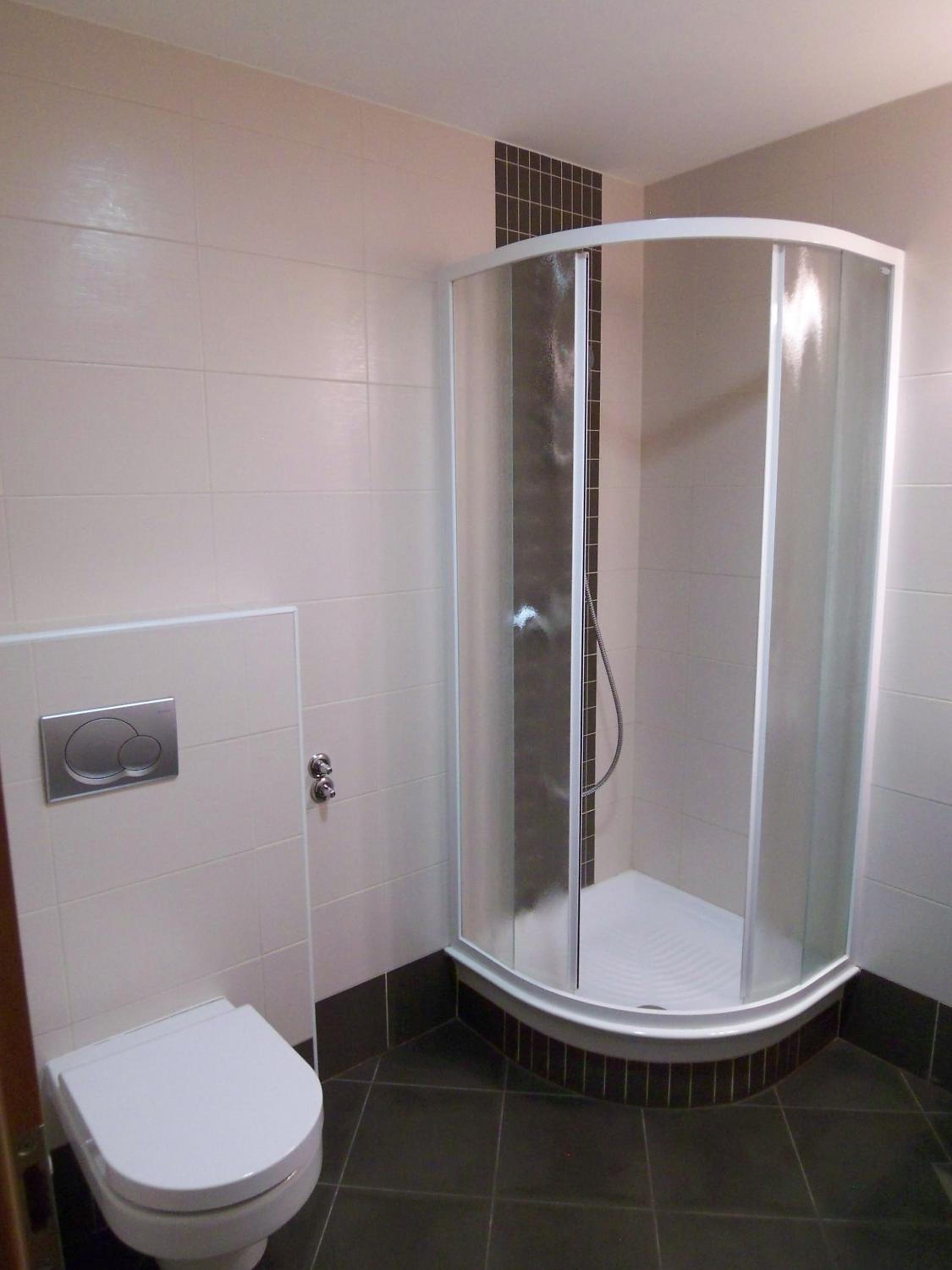 Double Room - Photo 10