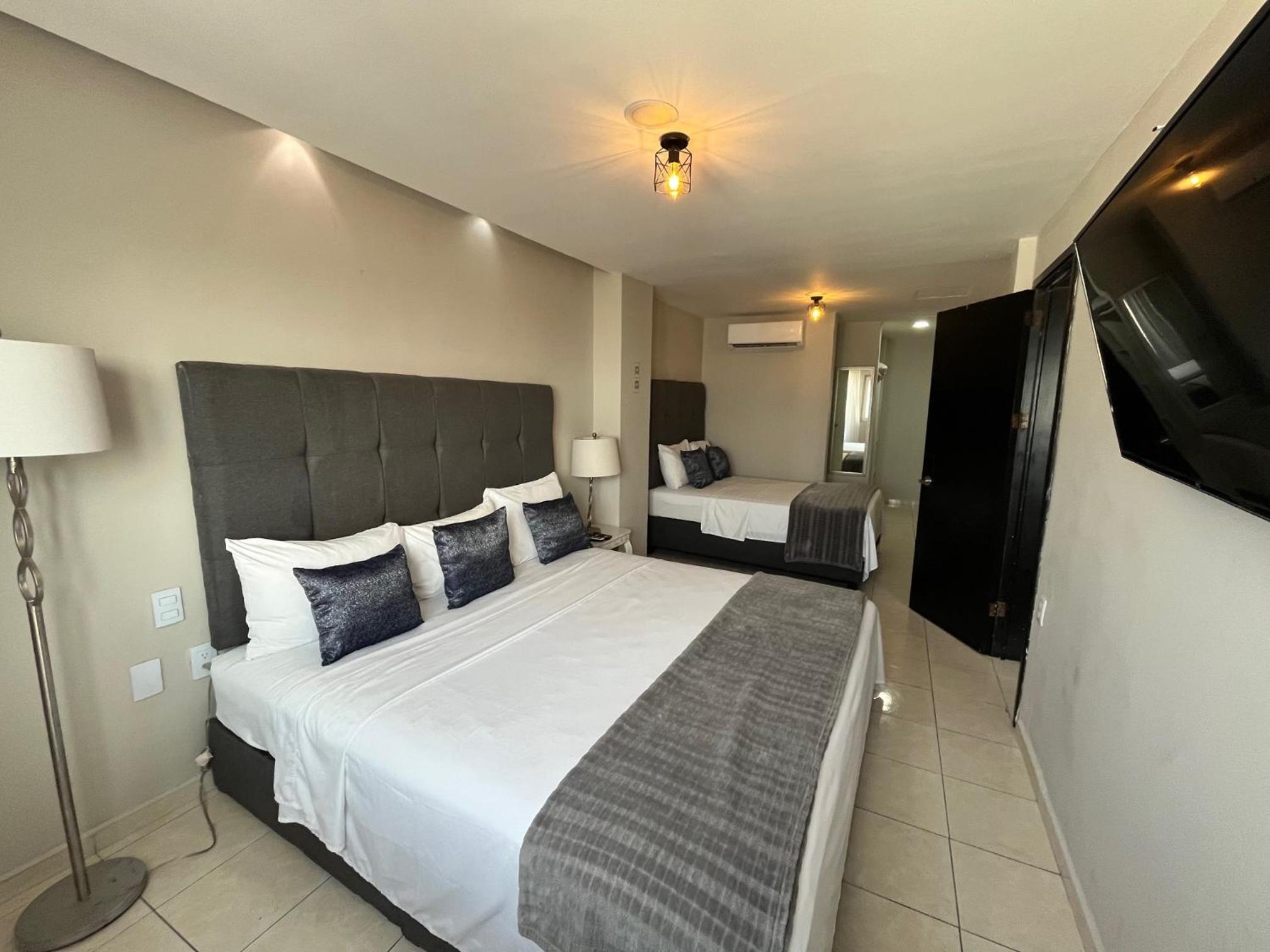 Triple Room with Sea View