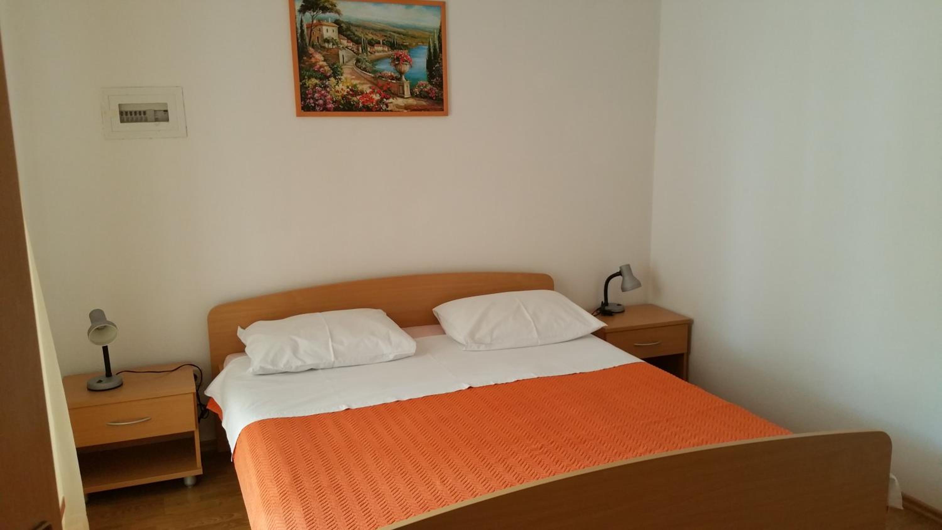 One-Bedroom Apartment with Balcony