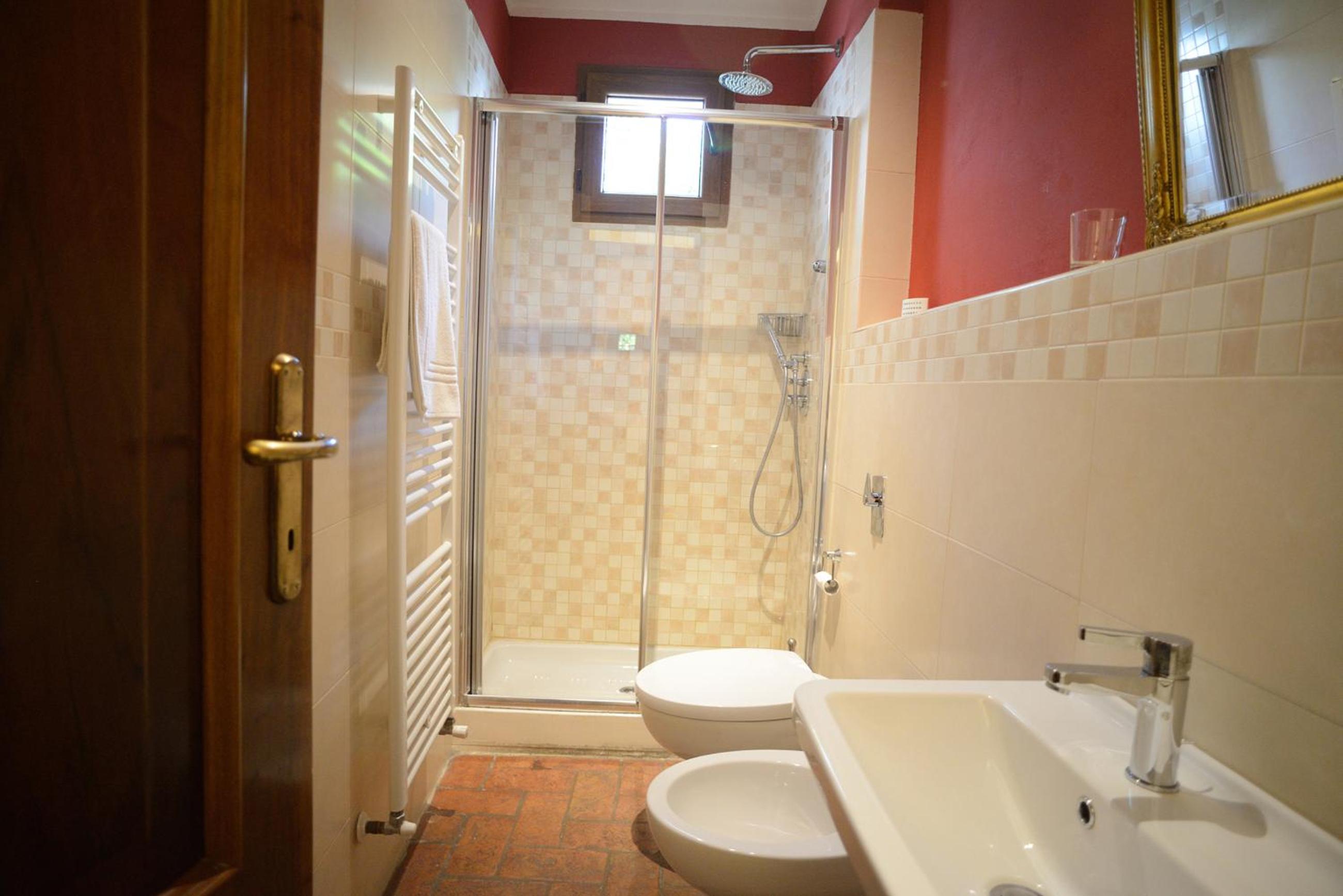 Two Connecting Double Rooms - Photo 10