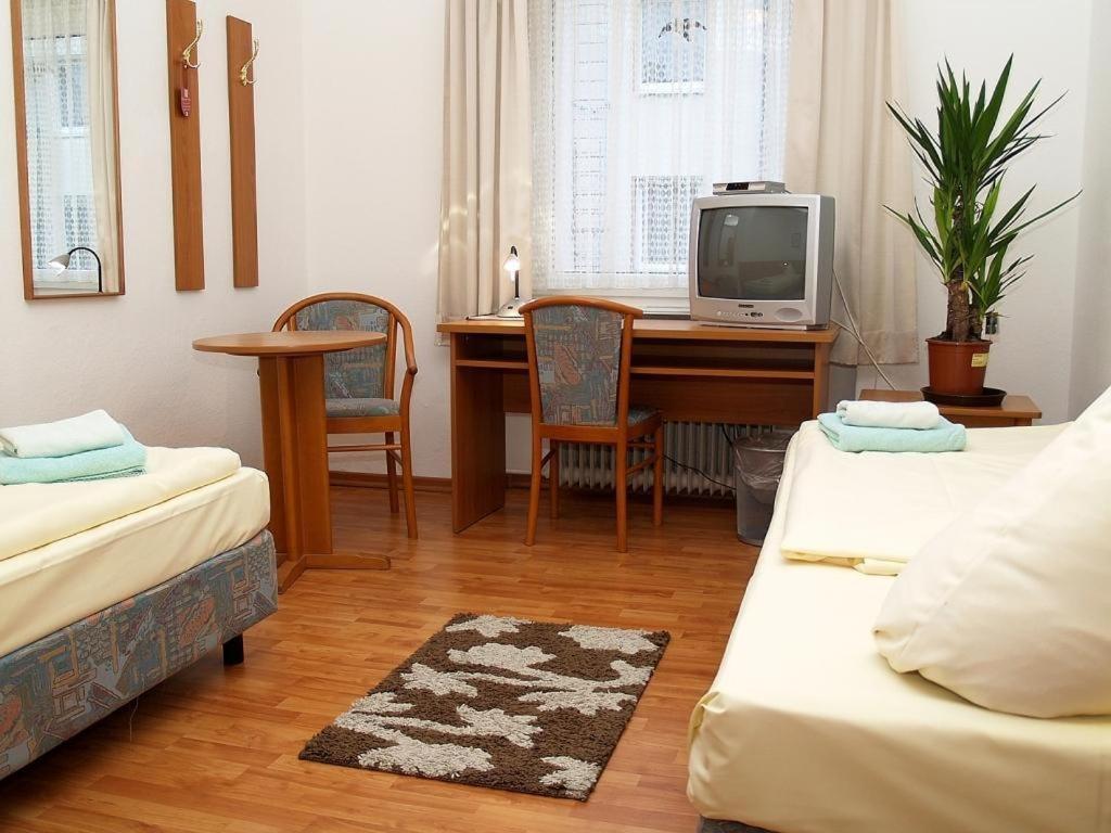 One-Room Apartment (3 adults) - Photo 2