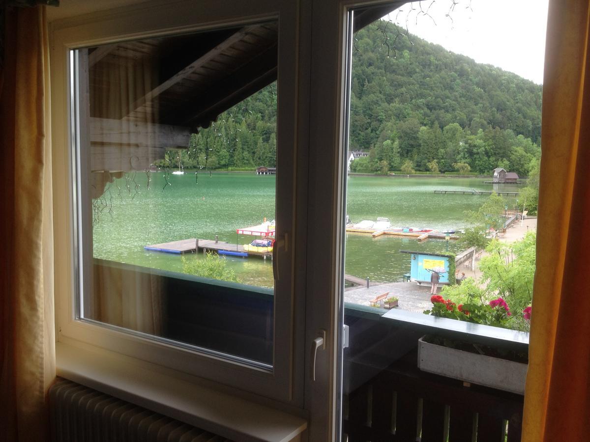 Double Room with Balcony and Lake View photo 2