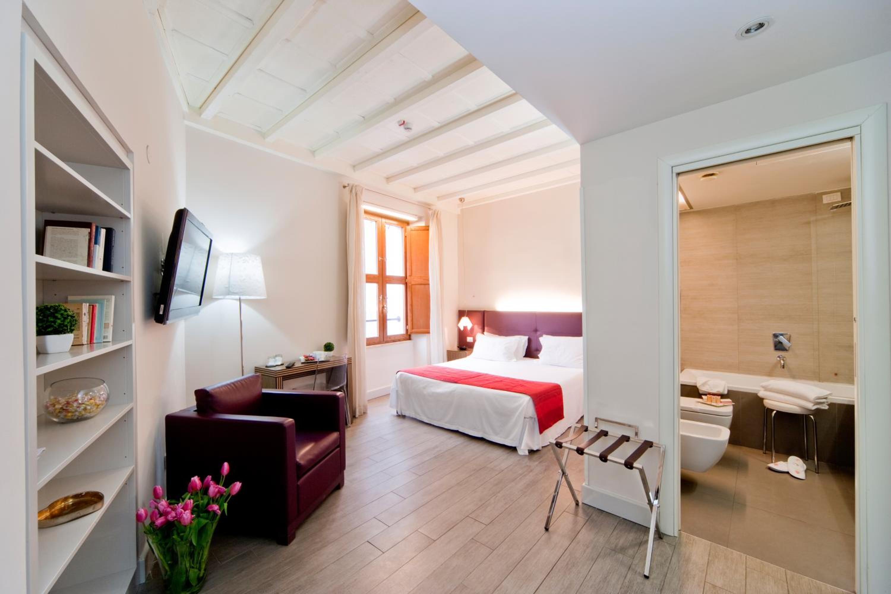 Deluxe Triple Room photo 1