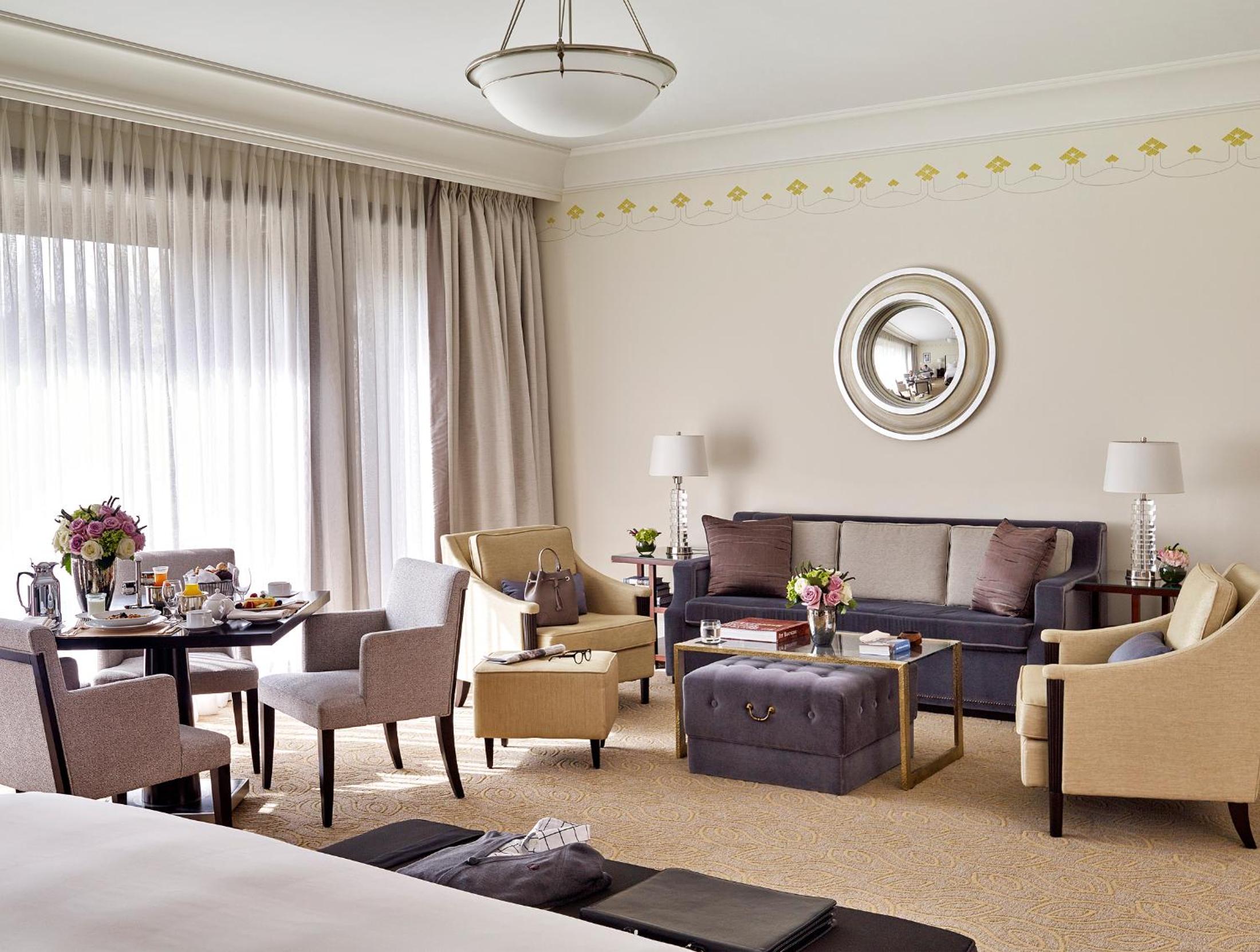 Park Suite with King Bed - Photo 1