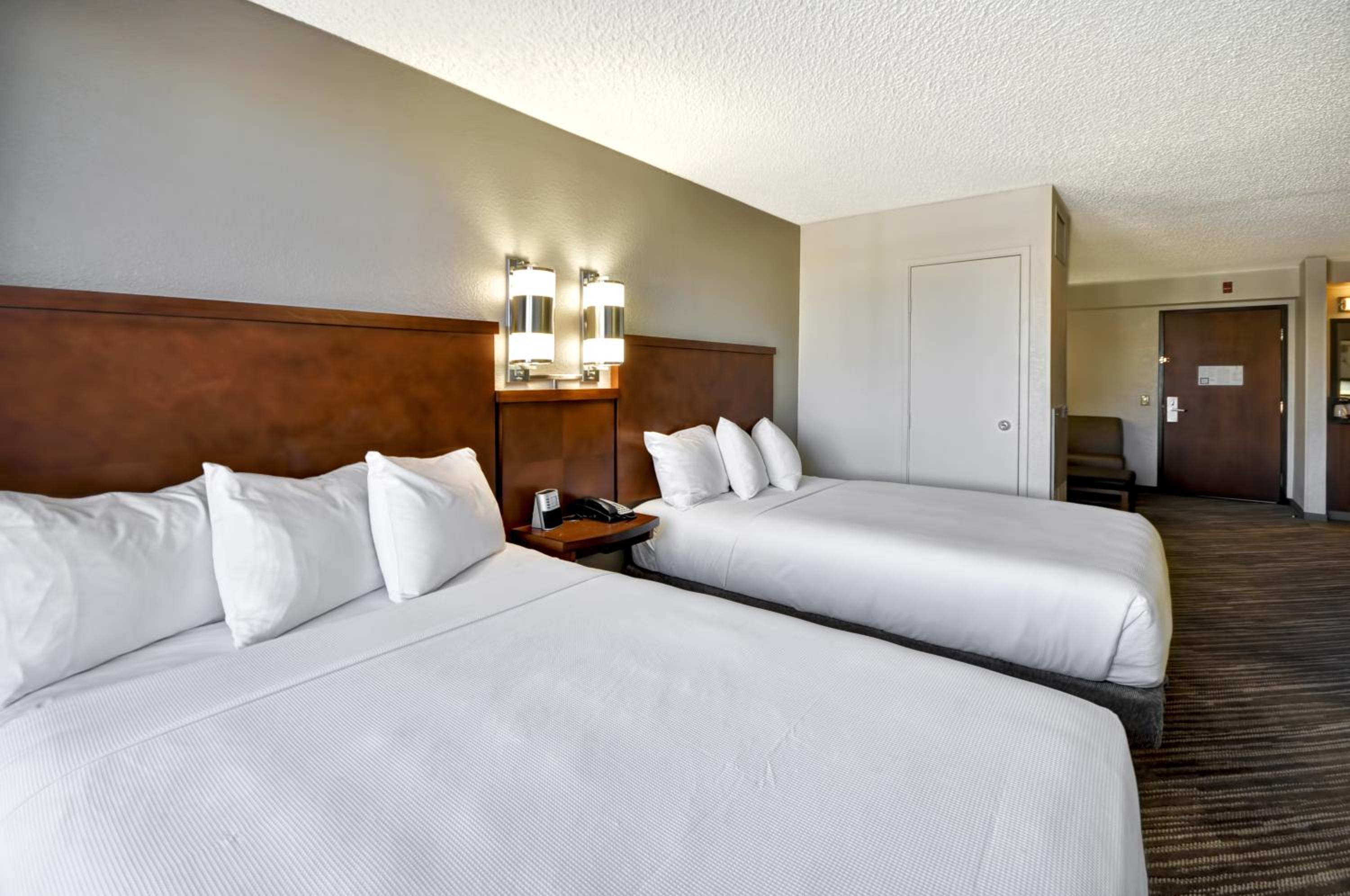 Double Room with Two Double Beds and Sofa Bed