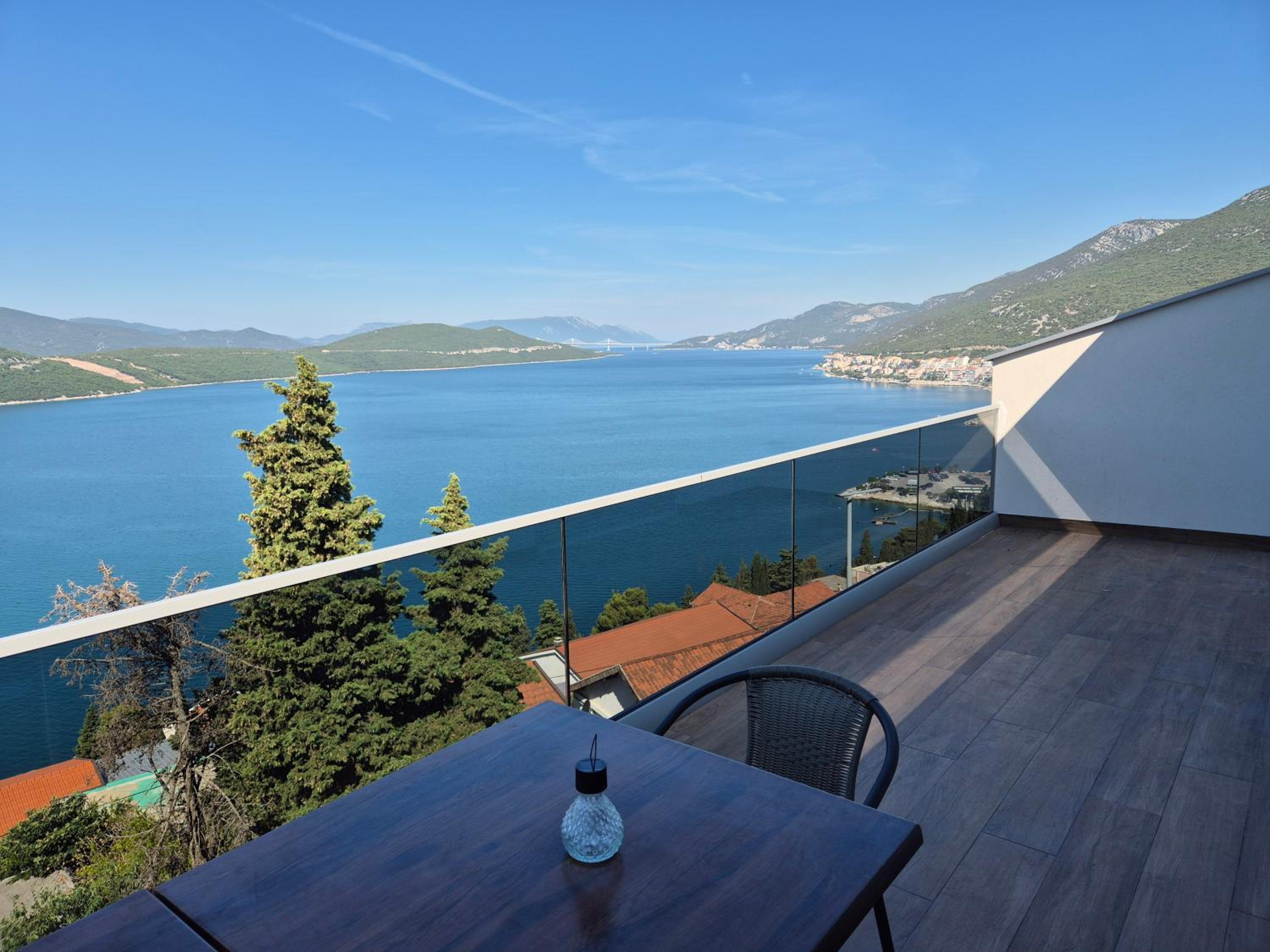 One-Bedroom Apartment with Sea View and Terrace photo 1