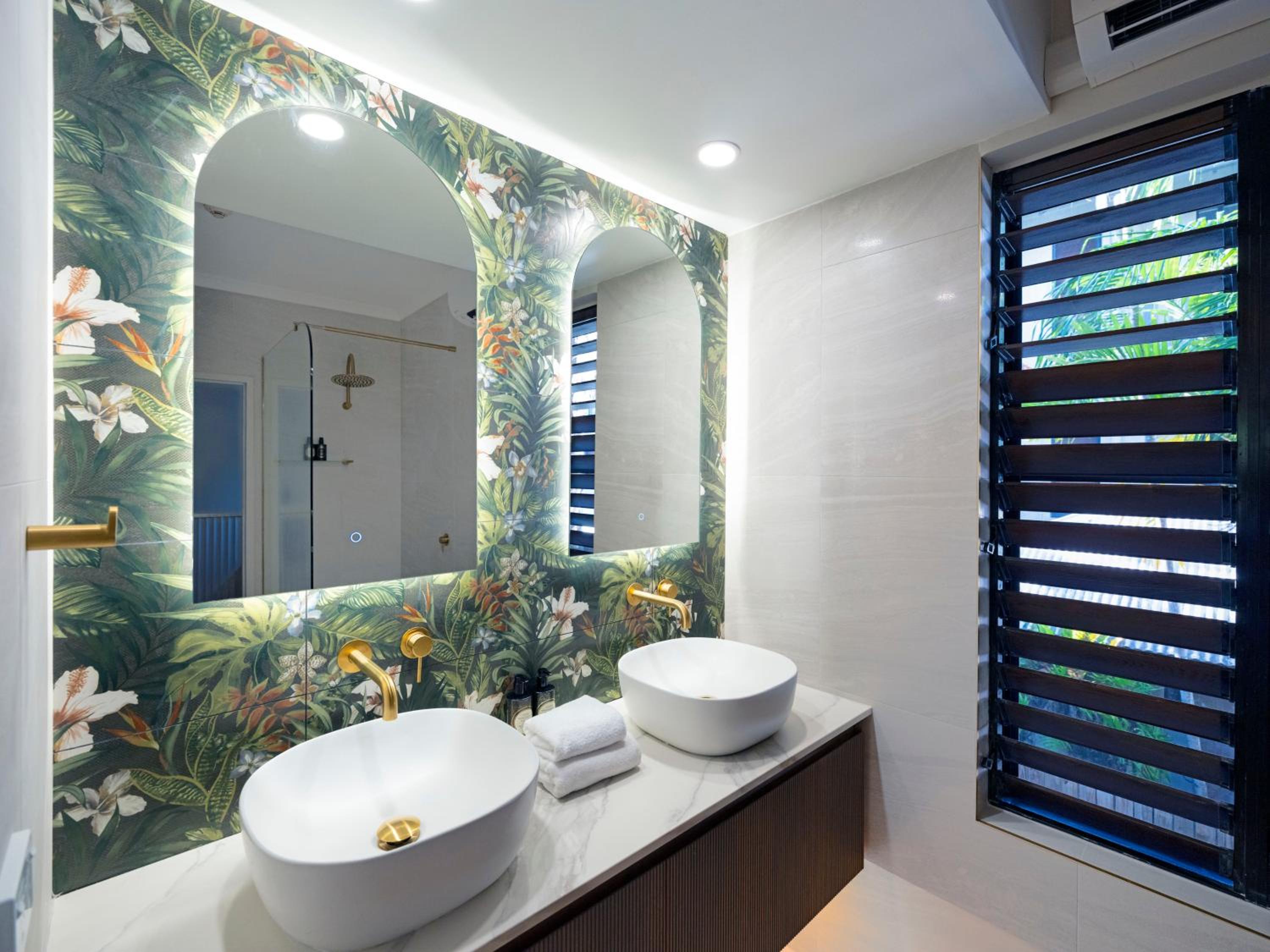 Junior Suite with Garden View