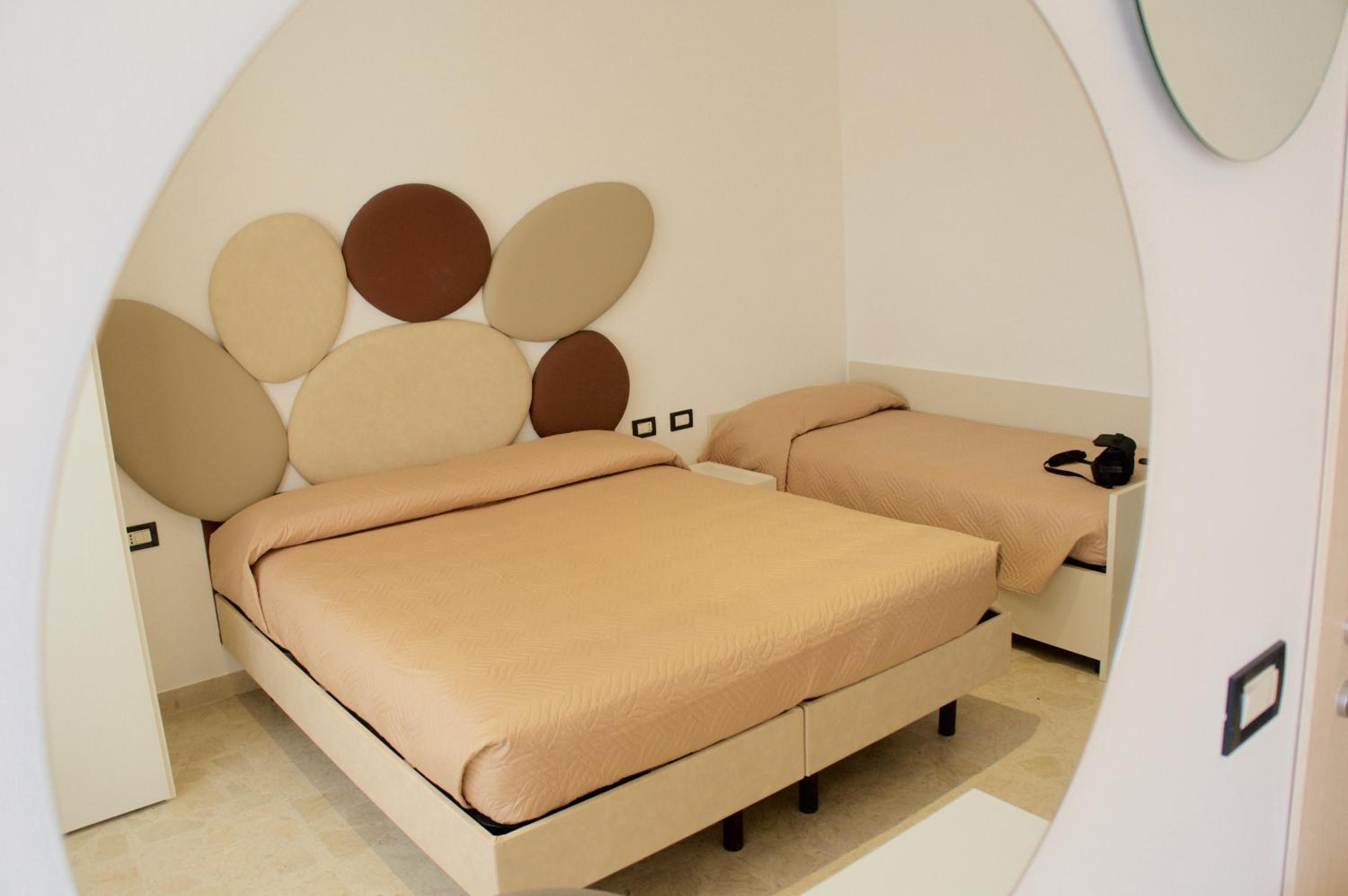 Triple Room - Photo 2