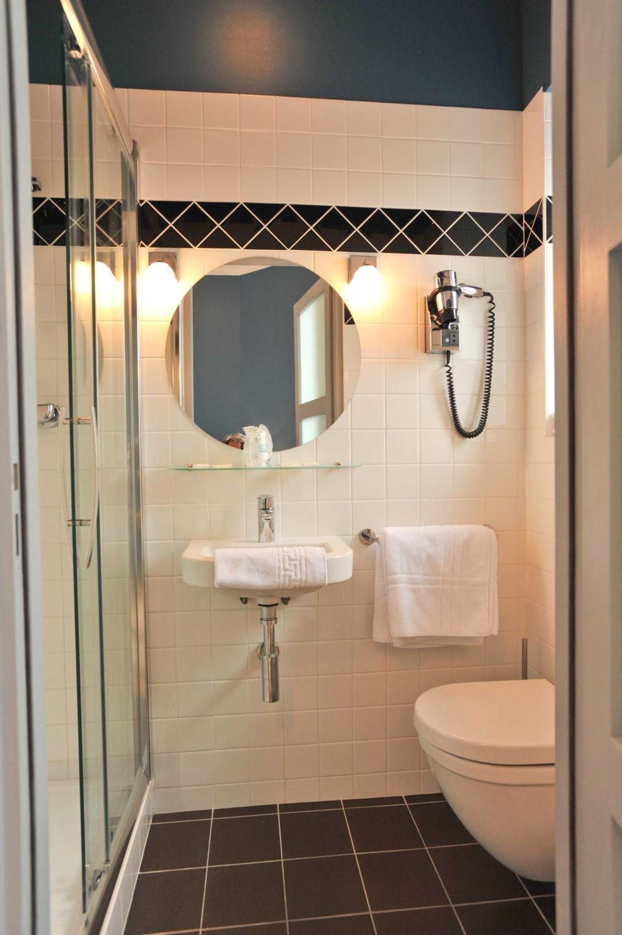 Double Room with Shower and Sea View - Third Floor photo 3