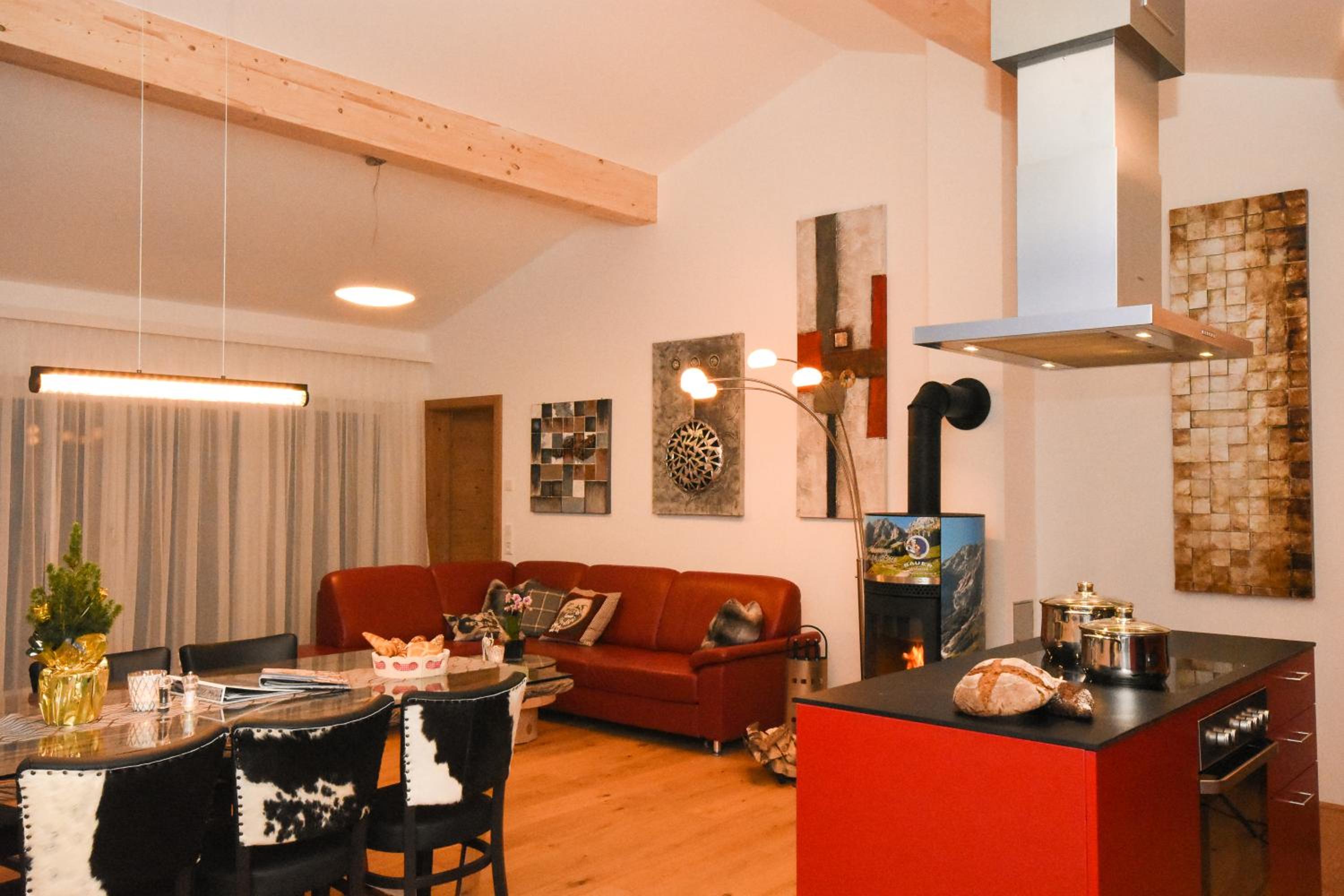 Deluxe Two-Bedroom Apartment photo 1