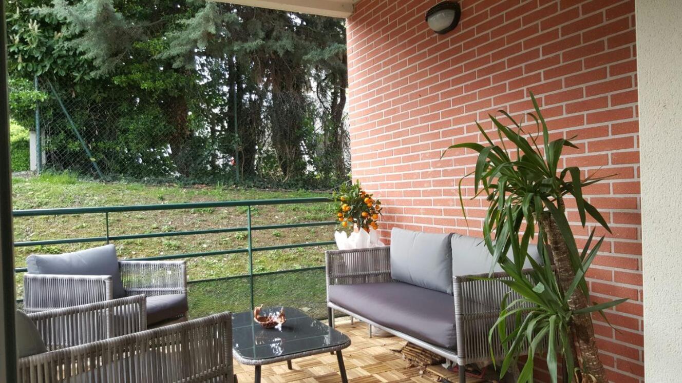 Apartment with Terrace - Photo 6