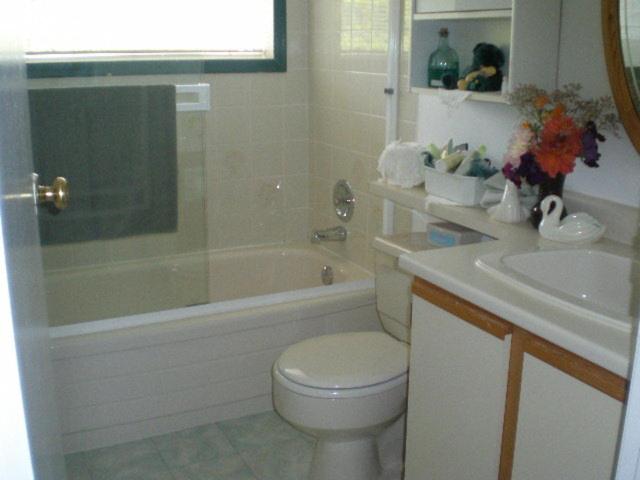 Twin Room with Garden View photo 2
