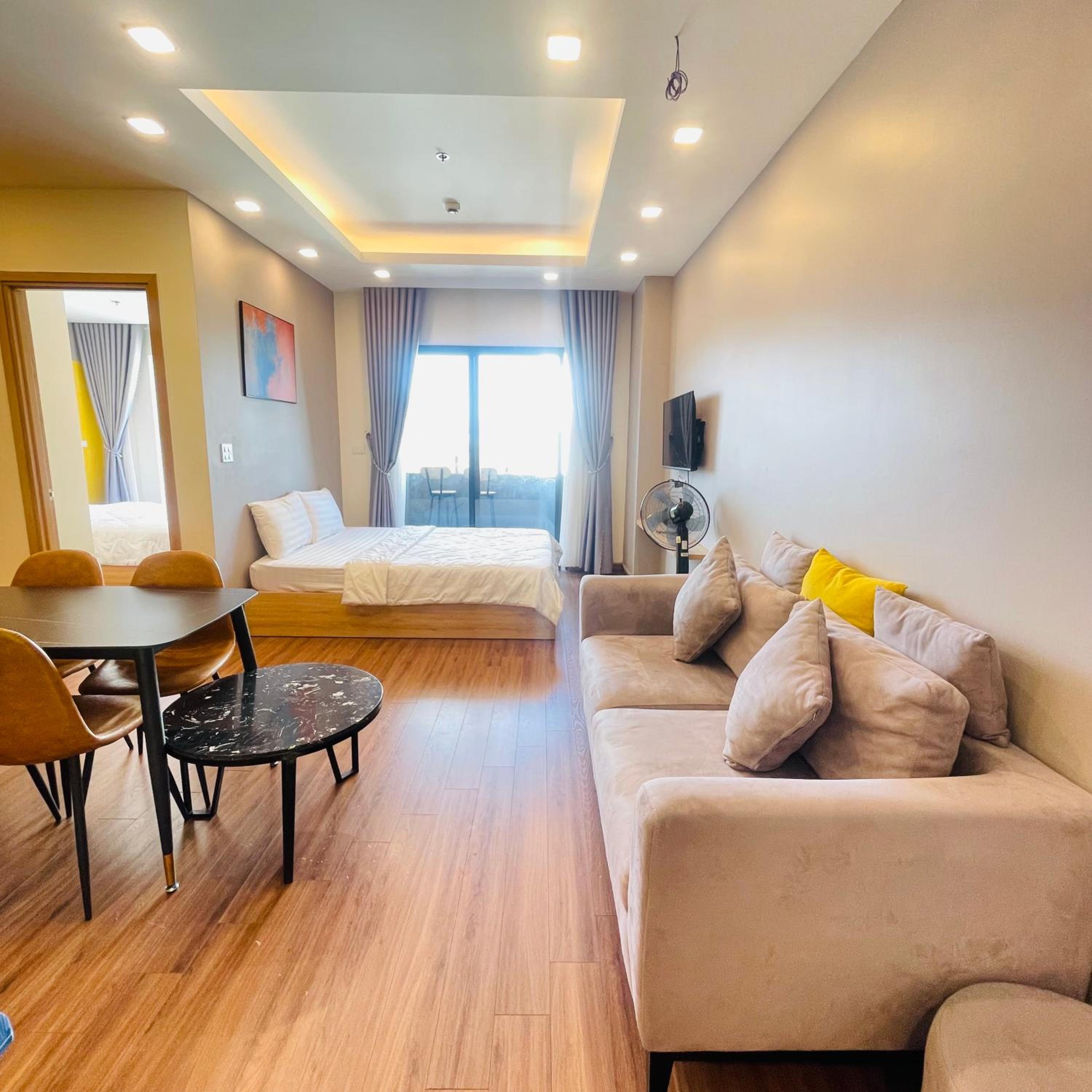 Two-Bedroom Apartment with Balcony and Sea View photo 1
