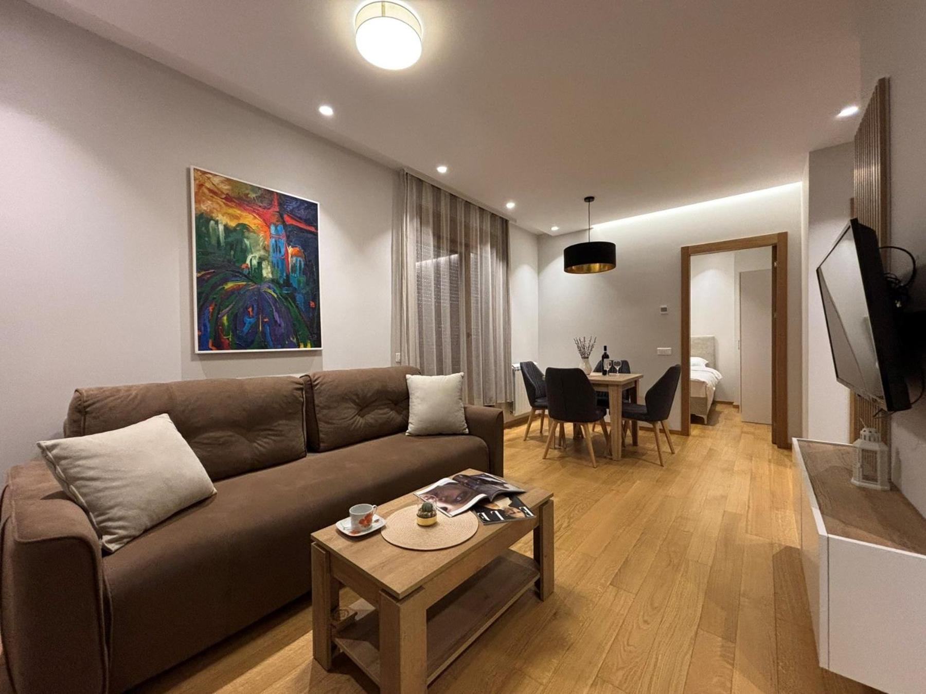 Apartment with City View photo 2