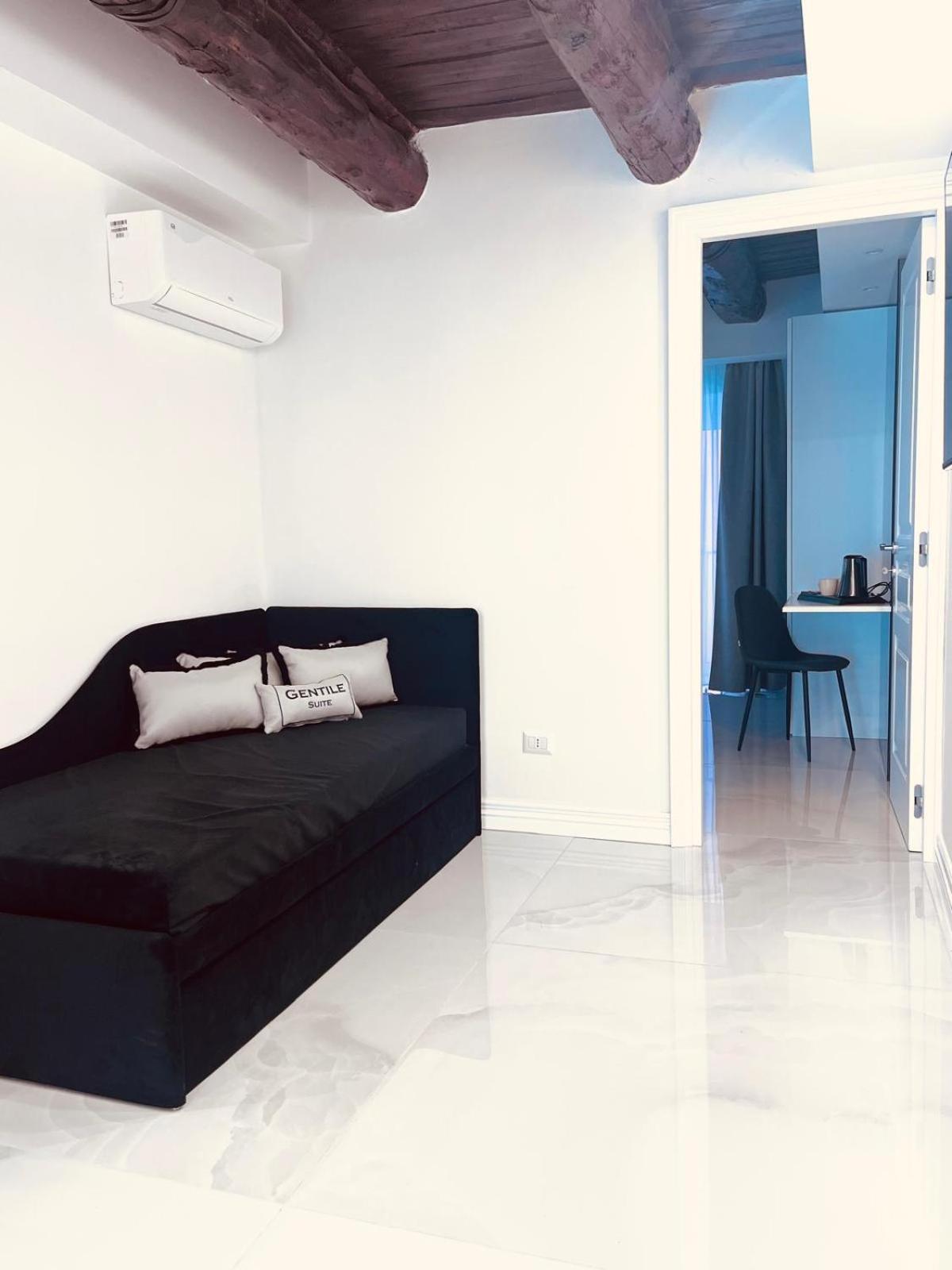Queen Room with Balcony