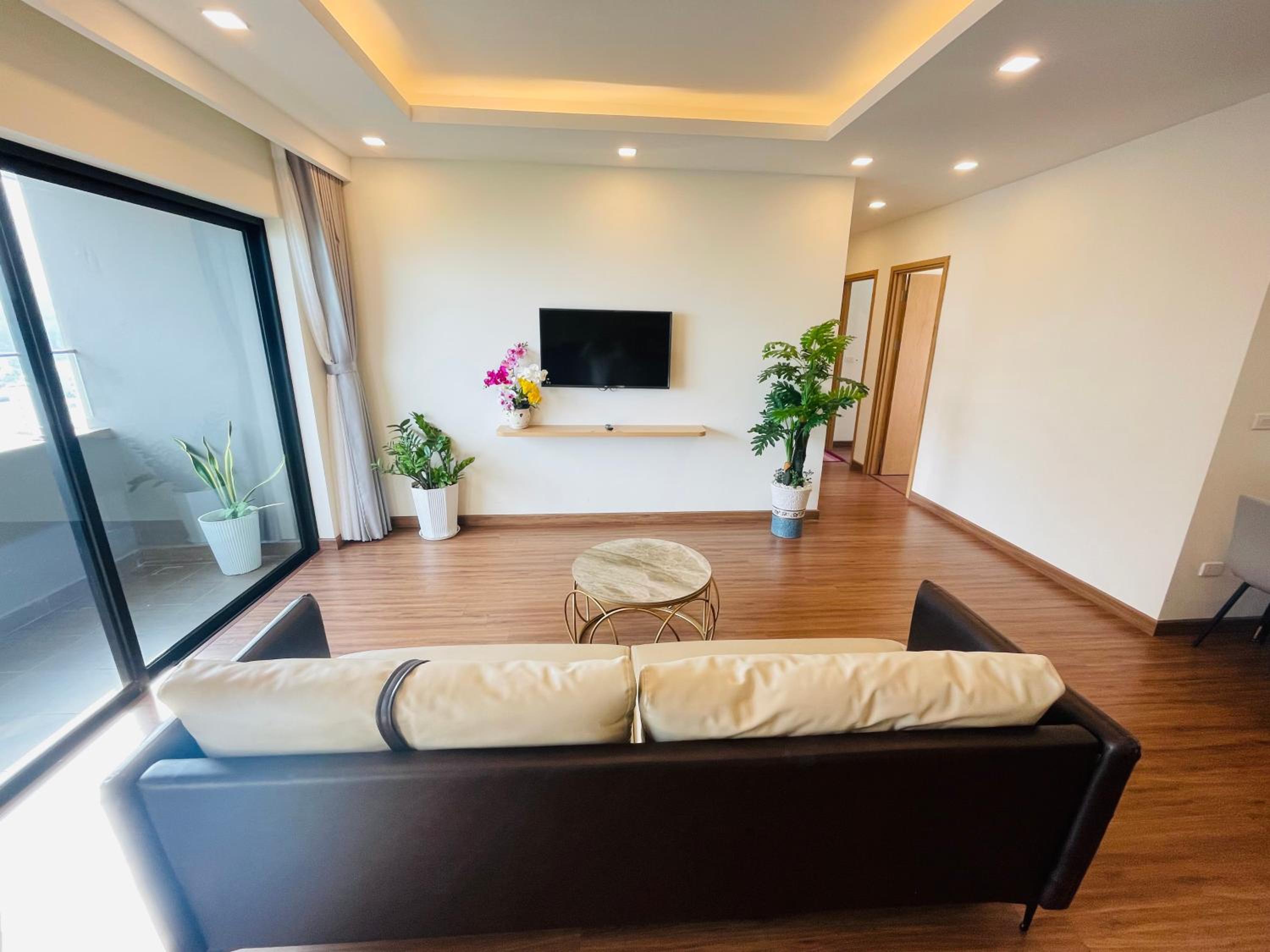 Three-Bedroom Premium Apartment with Balcony photo 3