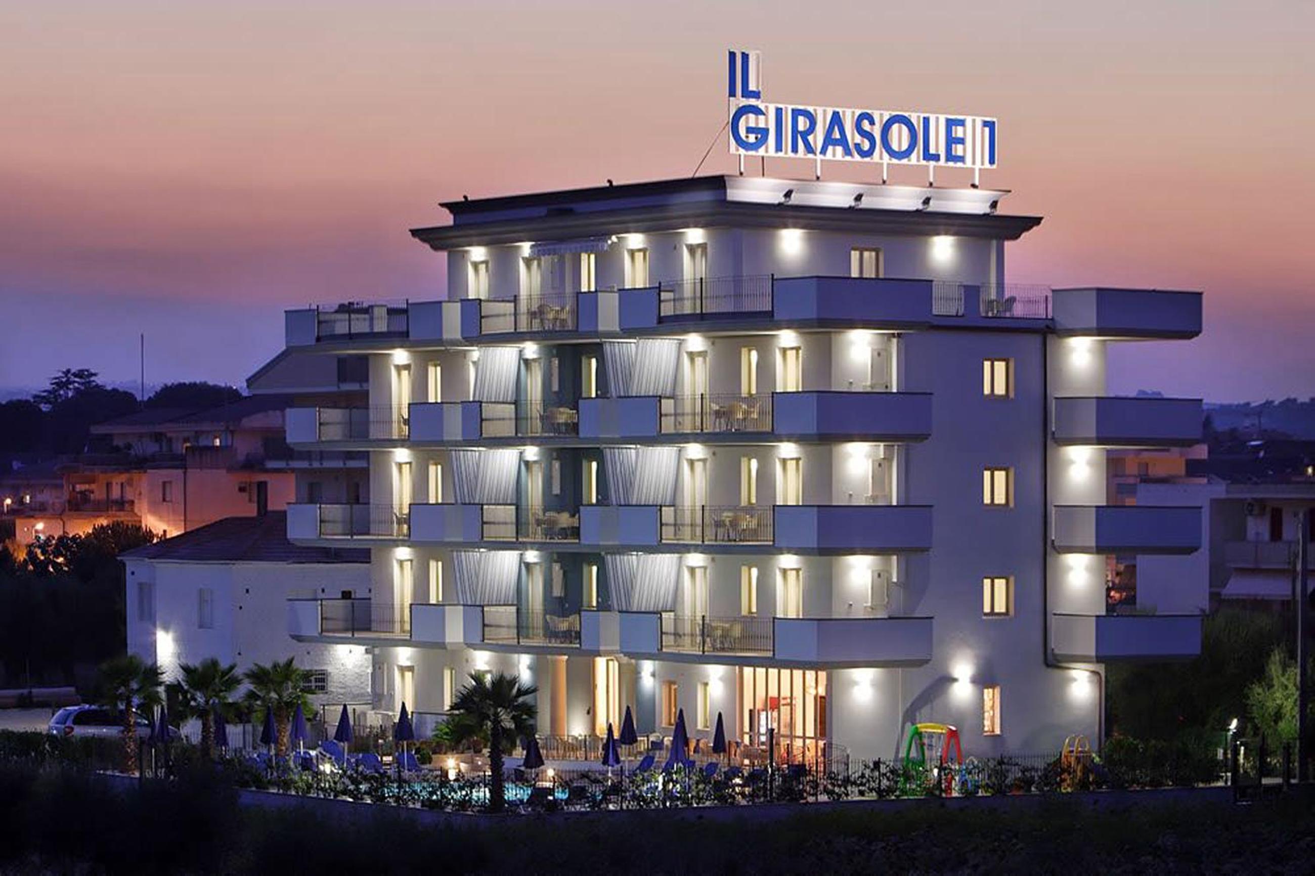 One-Bedroom Apartment with Sea View and Terrace