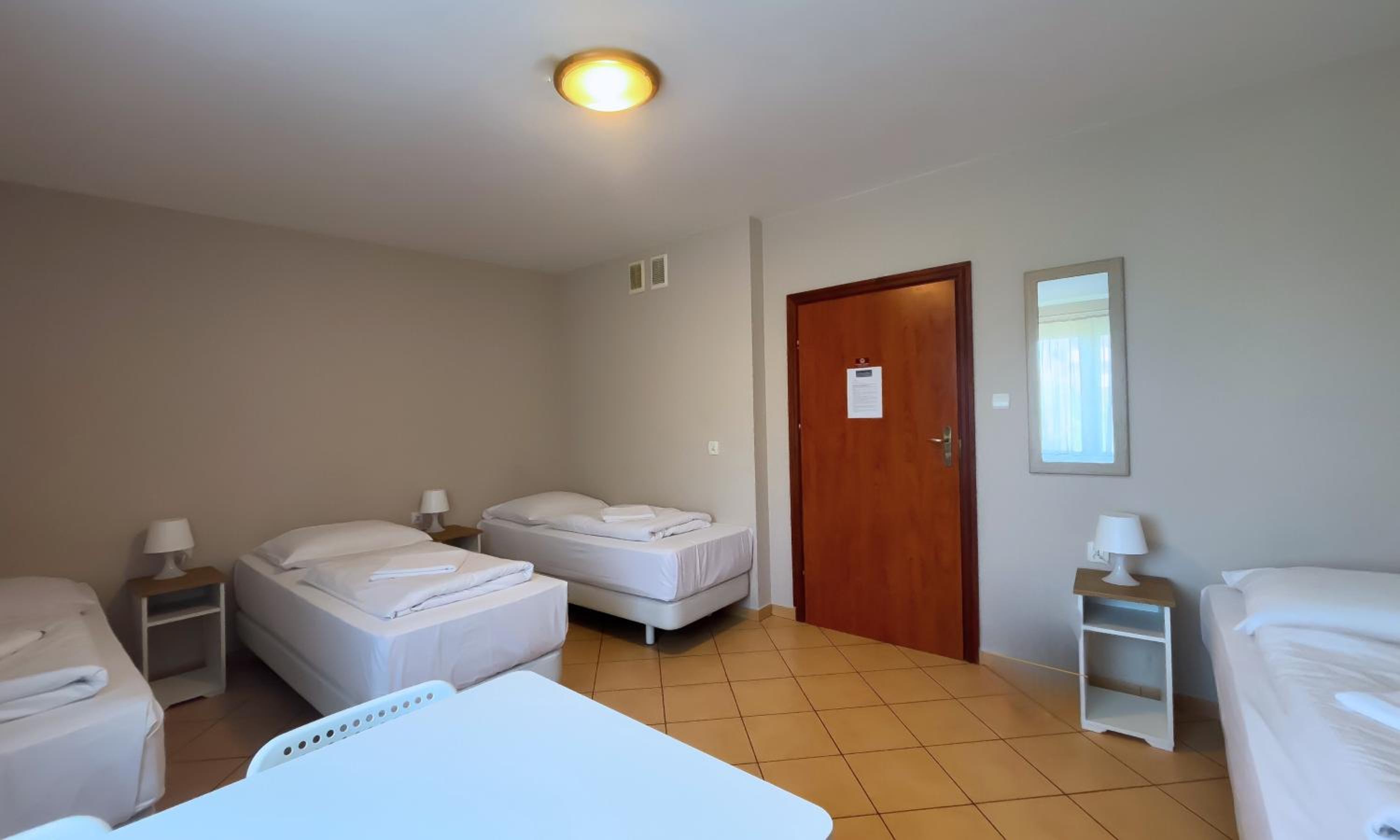 Quadruple Room with Shared Bathroom photo 1