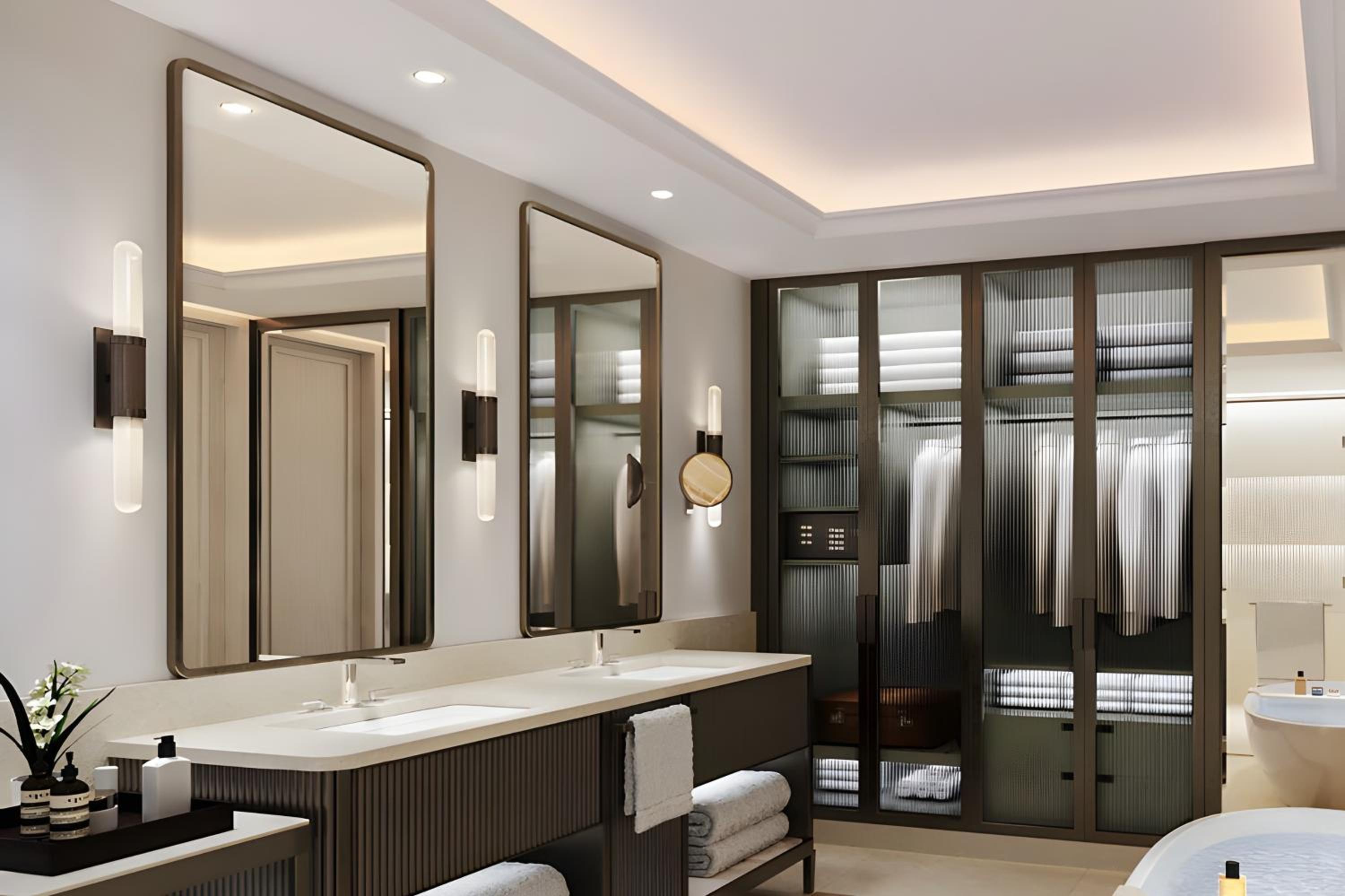 Giza Suite City View King Bed
