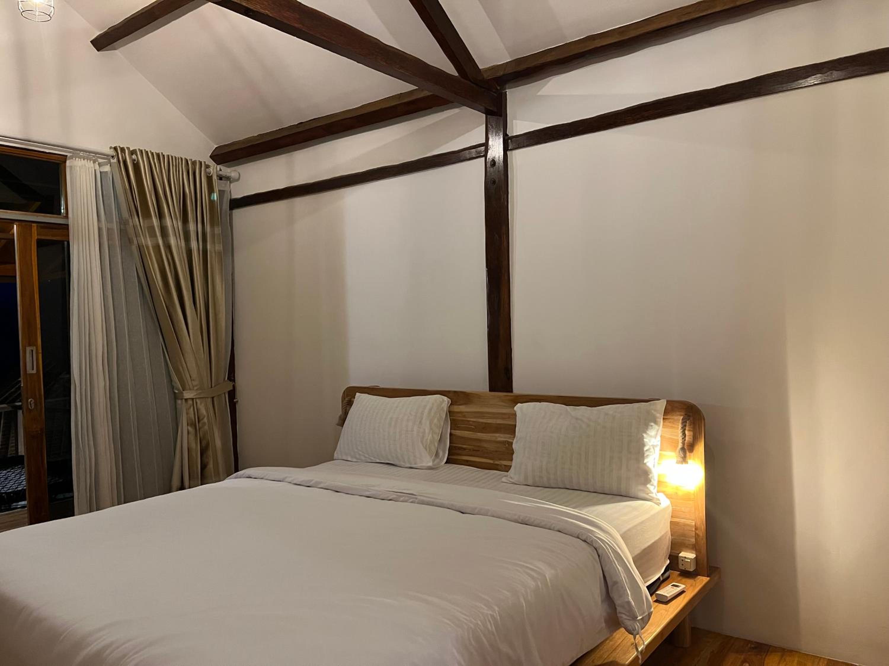 King Room with Mountain View photo 3