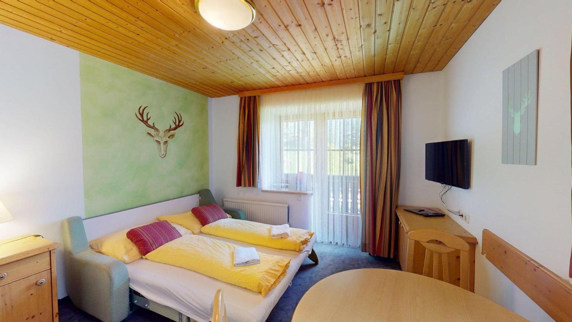 One-Bedroom Apartment with Balcony photo 2