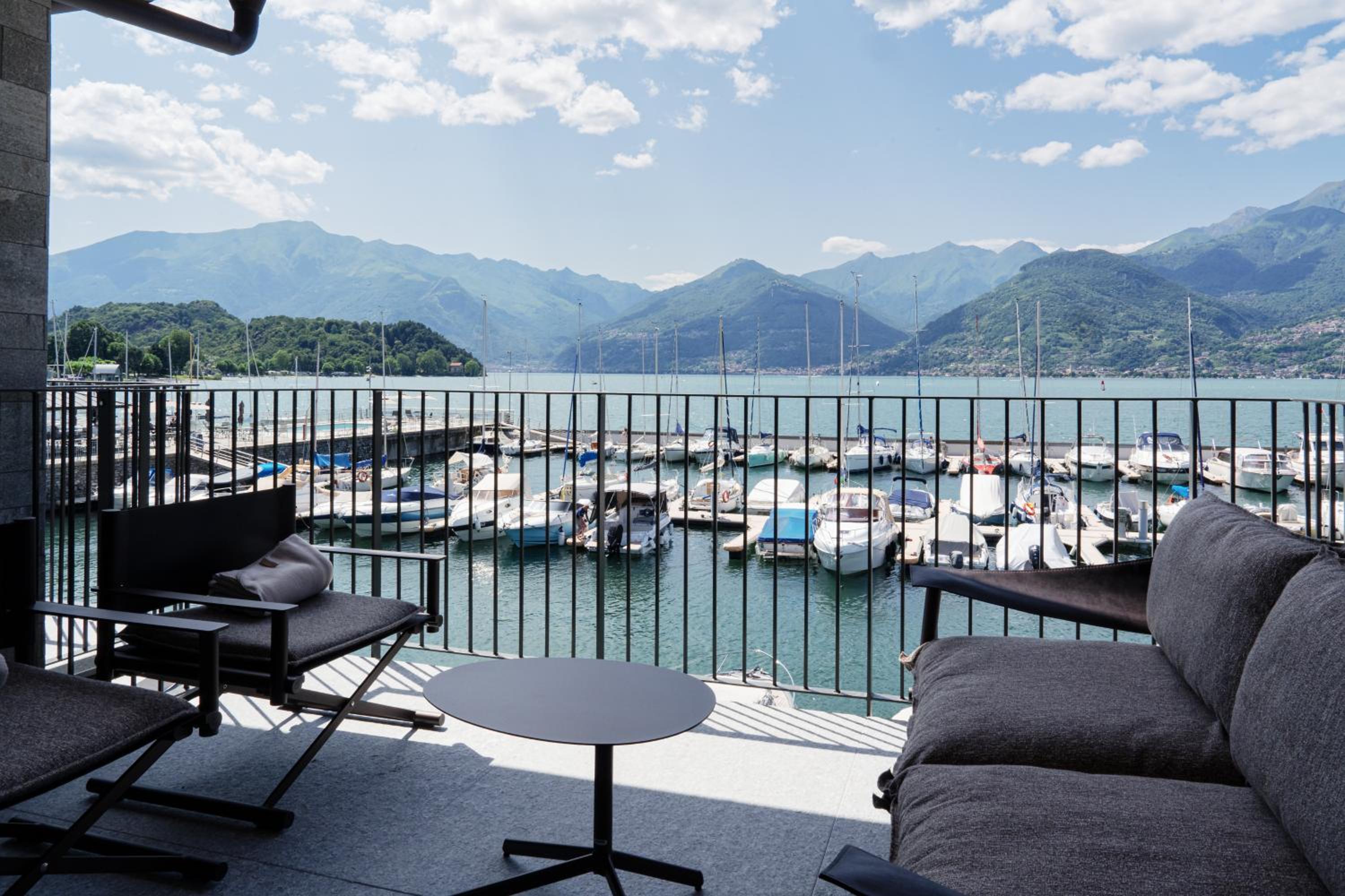 Suite with Lake View