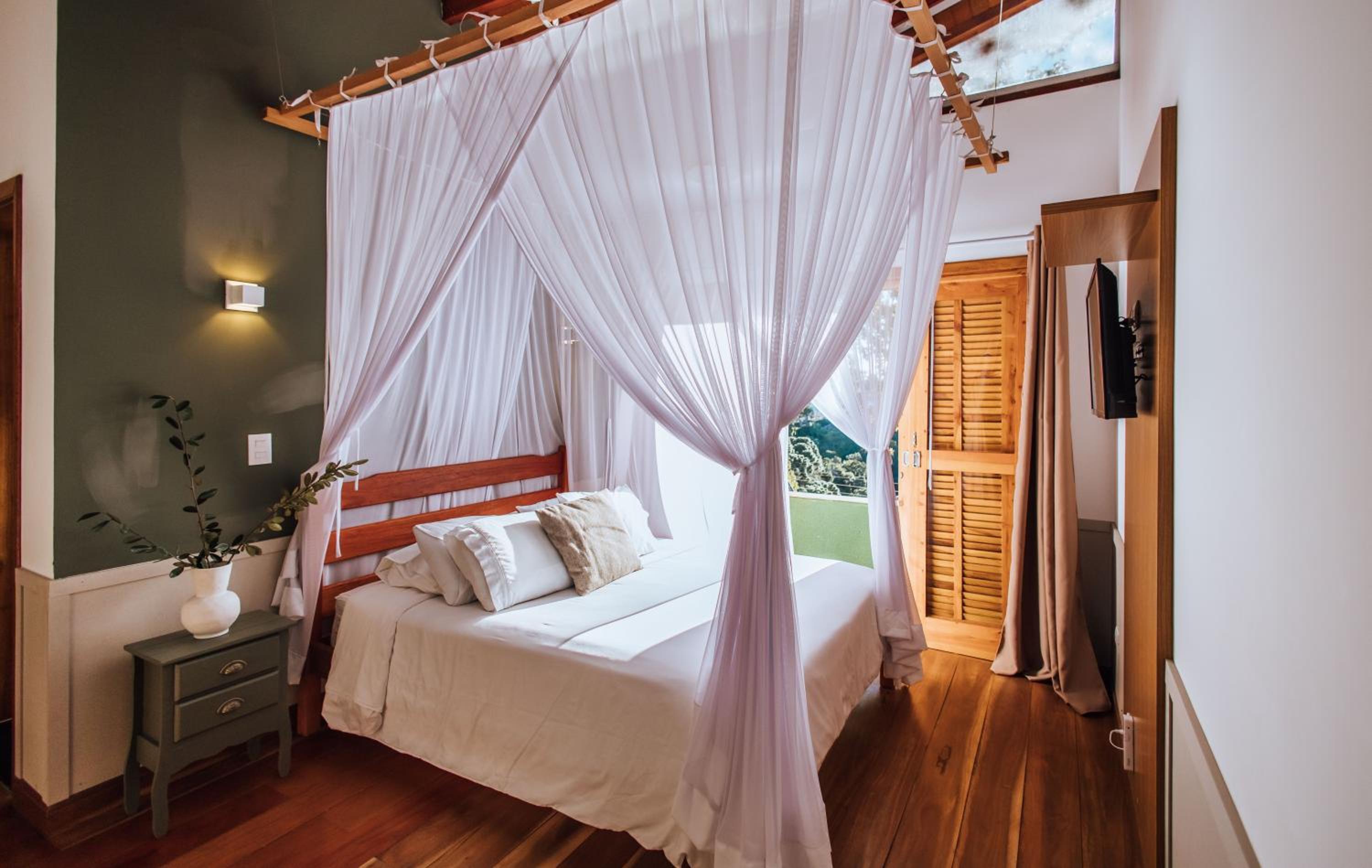 Deluxe Suite photo 2