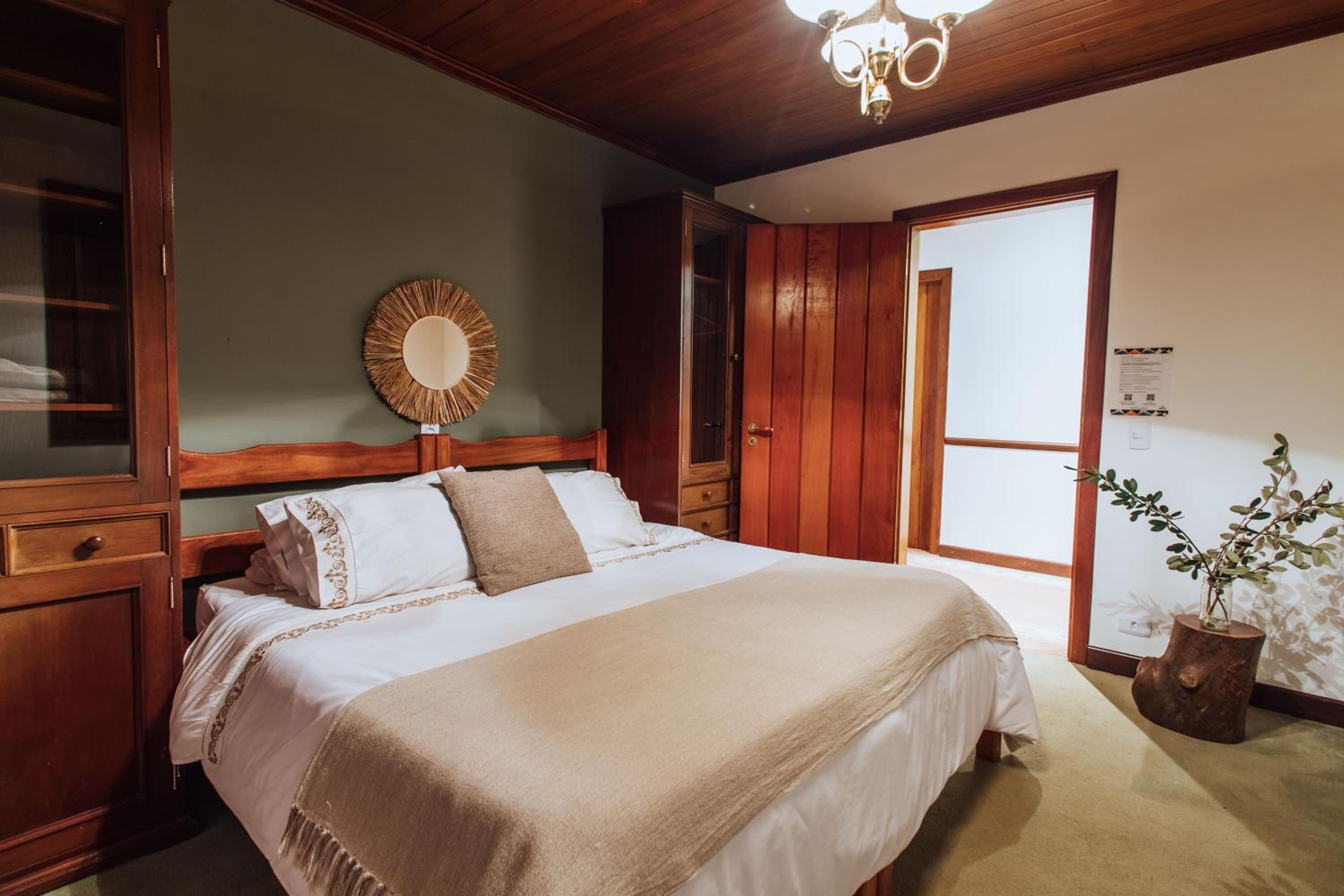 Suite with Mountain View photo 3