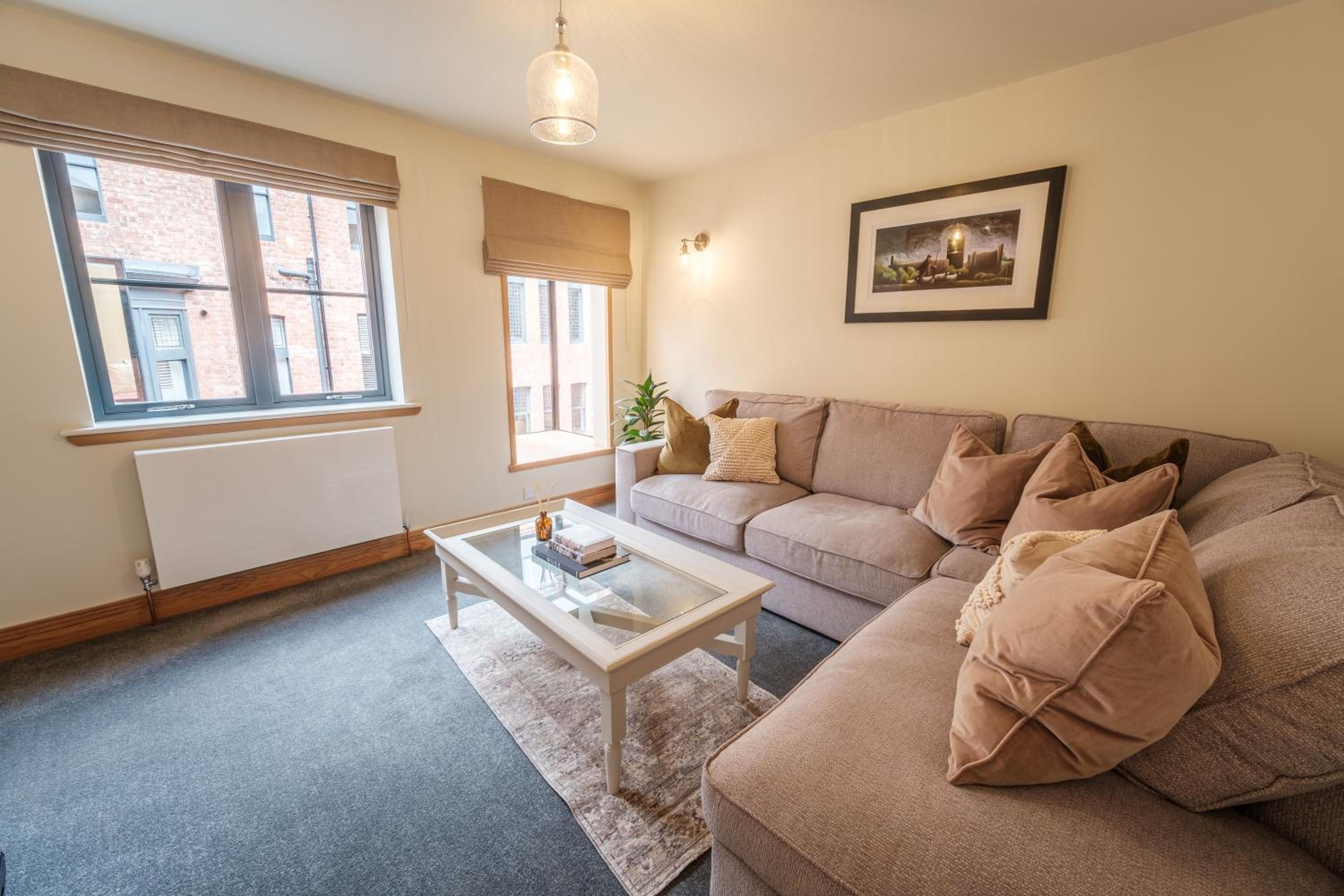 Three-Bedroom Deluxe Apartment