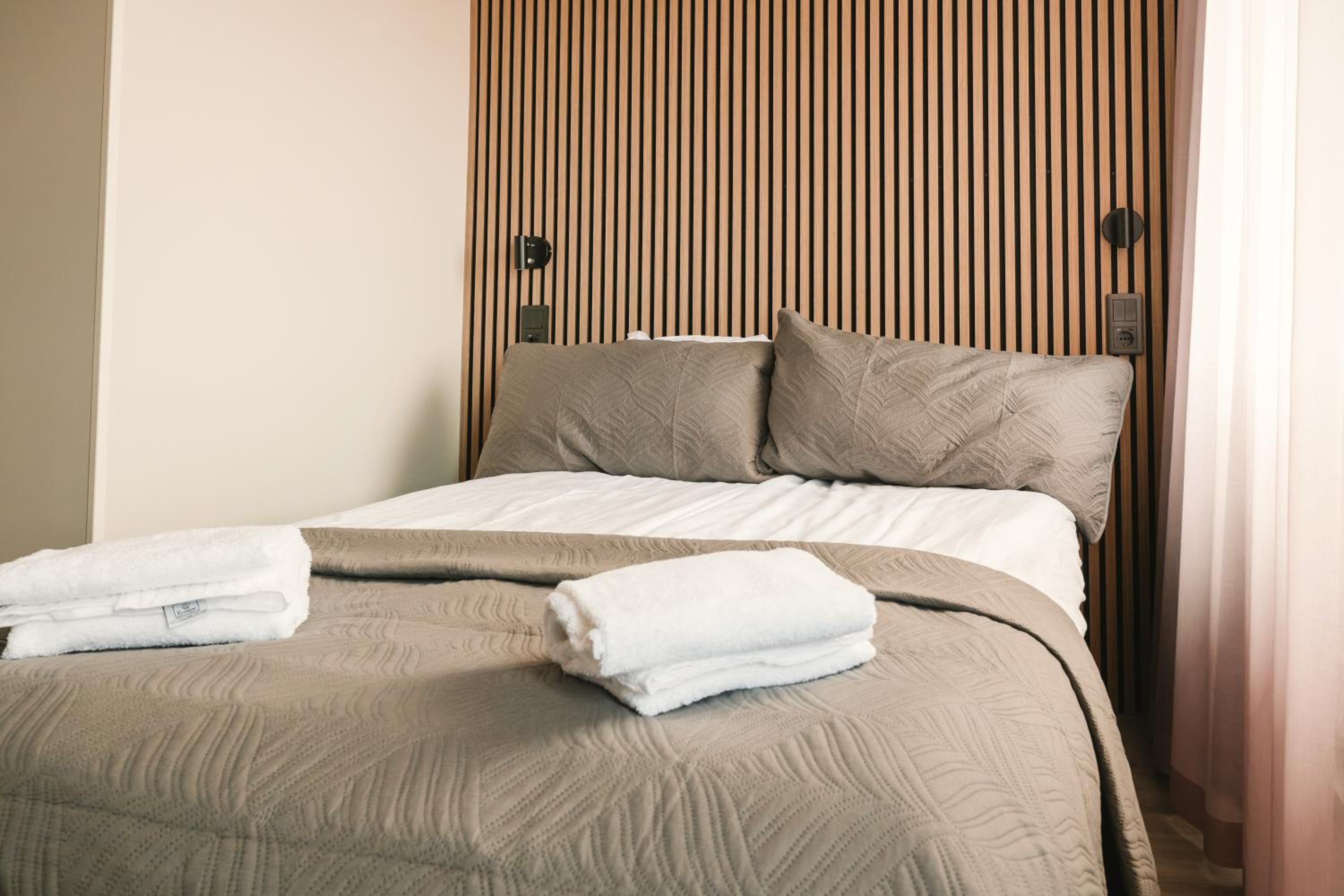 Small Double Room (140 bed) - Photo 2